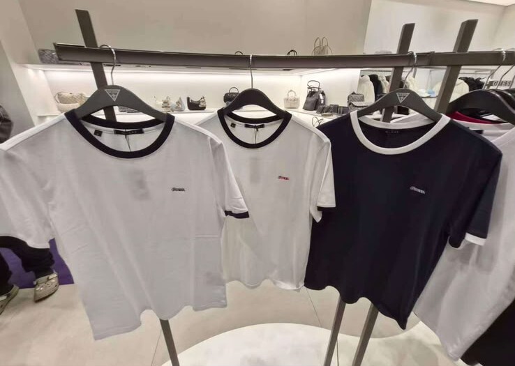 GS13 男女同款 XS:胸36 長22 S:胸38 長23 M:胸40 長26 L:胸42 長27 XL:胸44 長28 $199 [MQ2K8433]