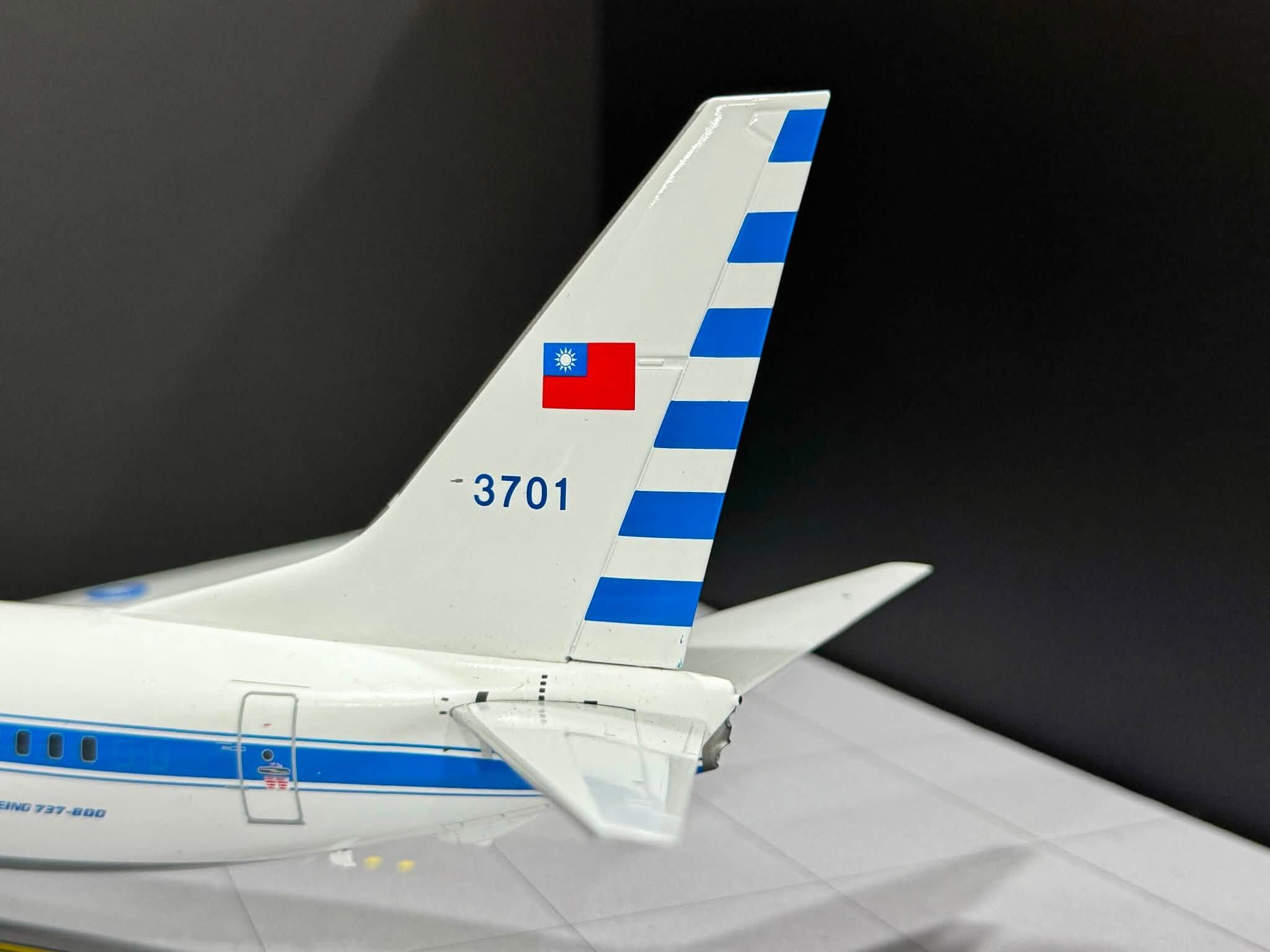JCWINGS 1/100 中華民國空軍波音737-800 註冊號碼：3701