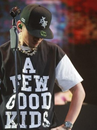 AFGK 馬思唯同款 復古插肩 斑駁做舊字母 短袖T A FEW GOOD KIDS