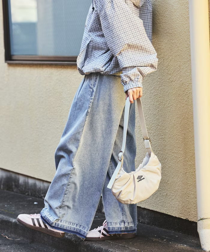 <預購> 日本 UMBRO 可頌皮質尼龍側肩包 (2colors)