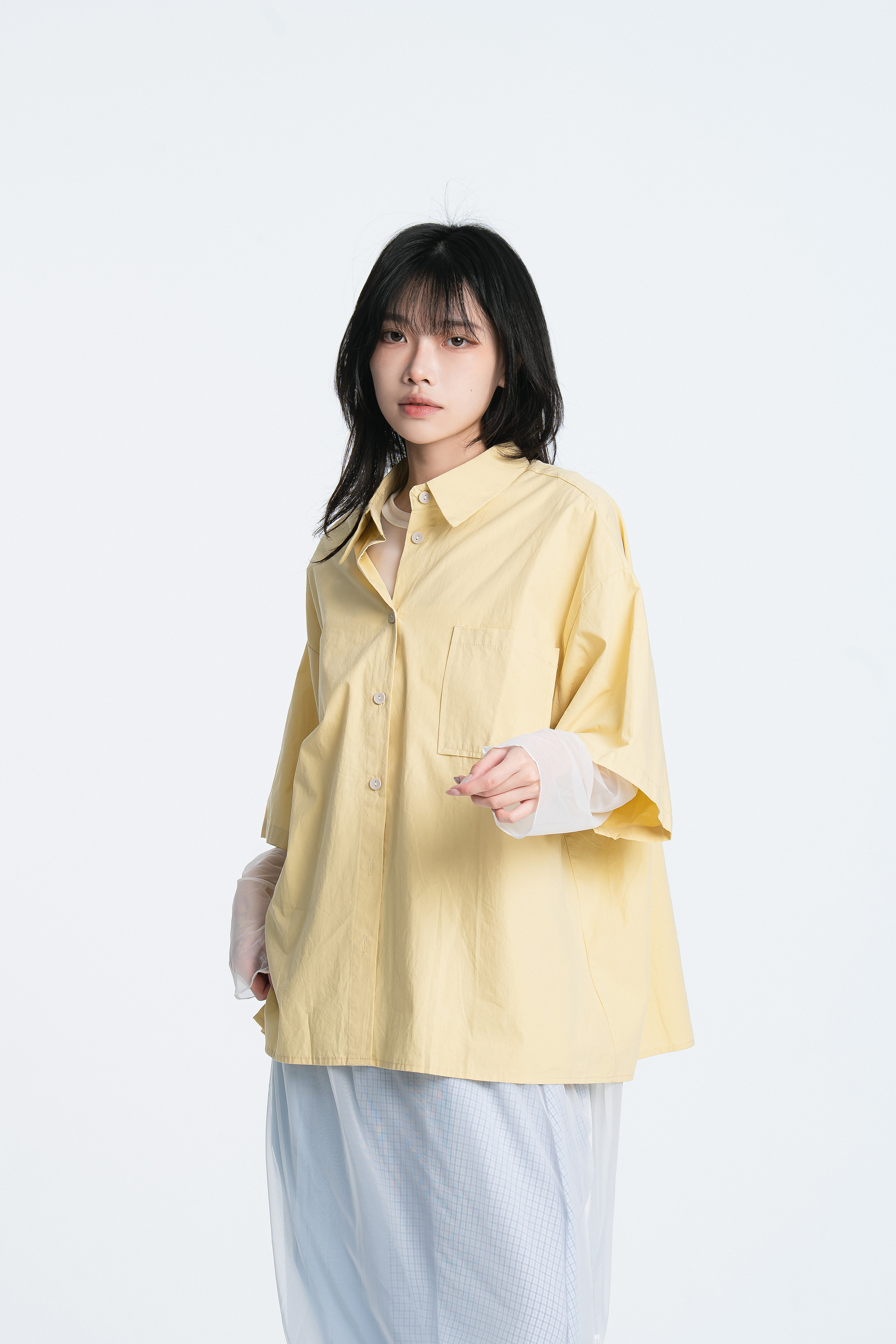 寬鬆素面小口袋短襯 3色