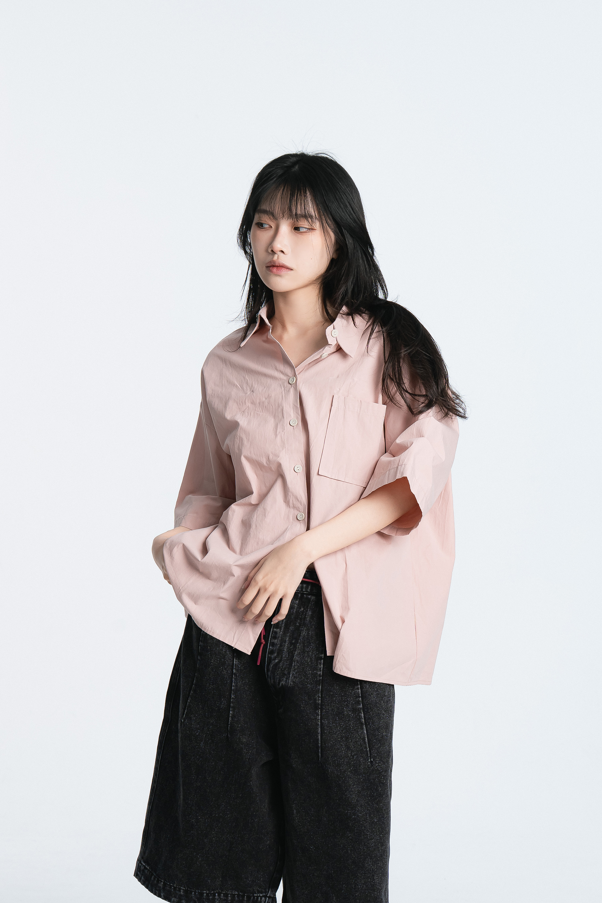寬鬆素面小口袋短襯 3色