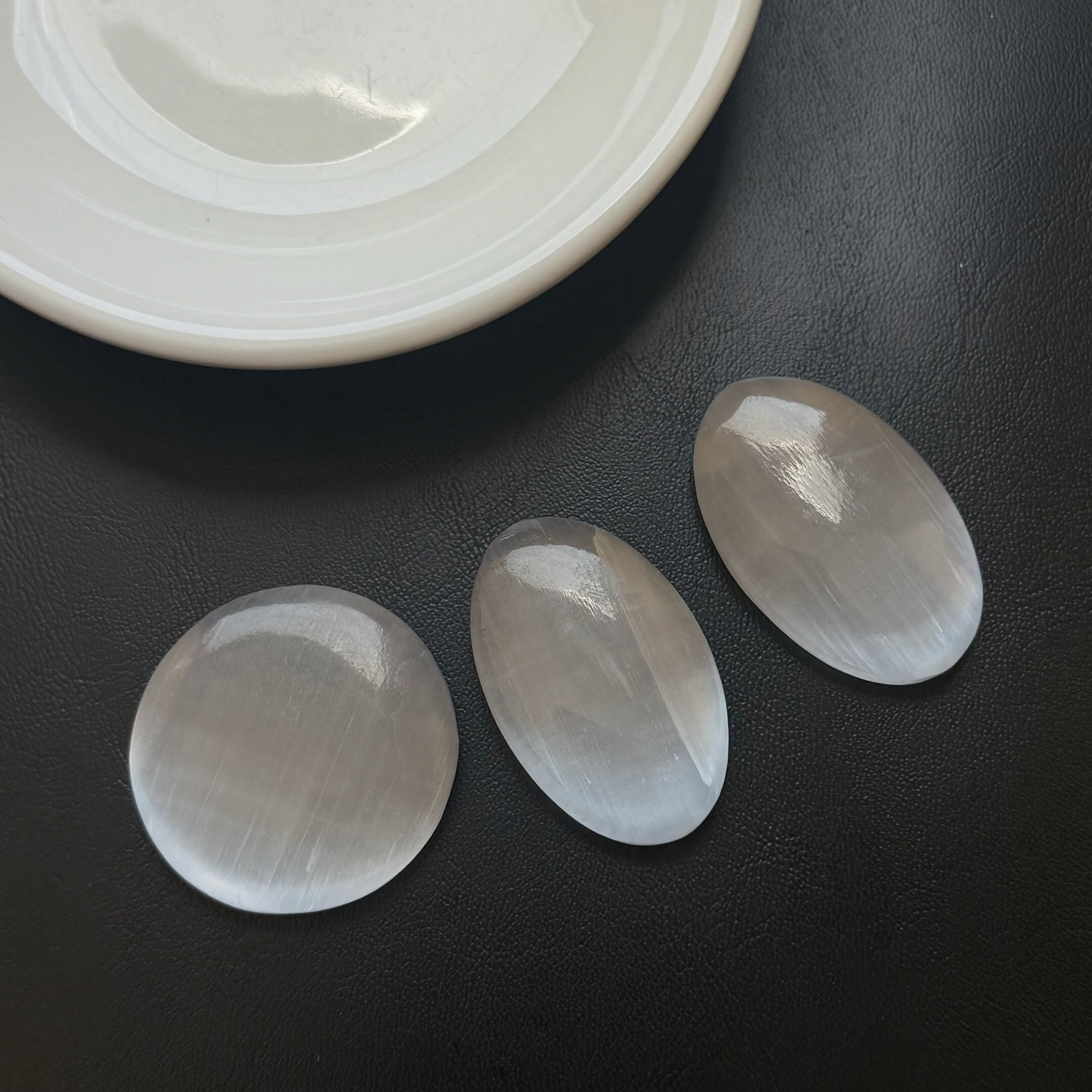 [原石] 透石膏 水晶蛋面