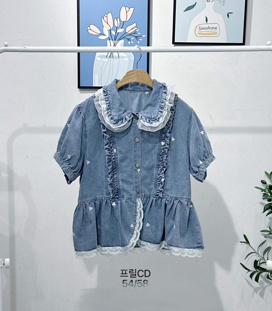 M81   刺繡心心上衣     胸43 長23 $509