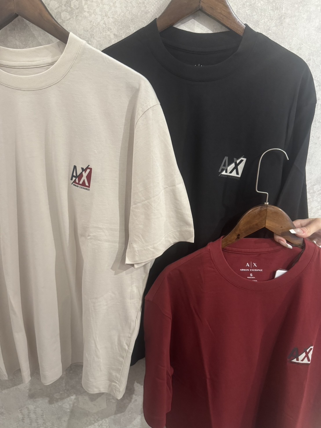 Armani Exchange AX 膠印撞色小字母 短袖上衣 短T