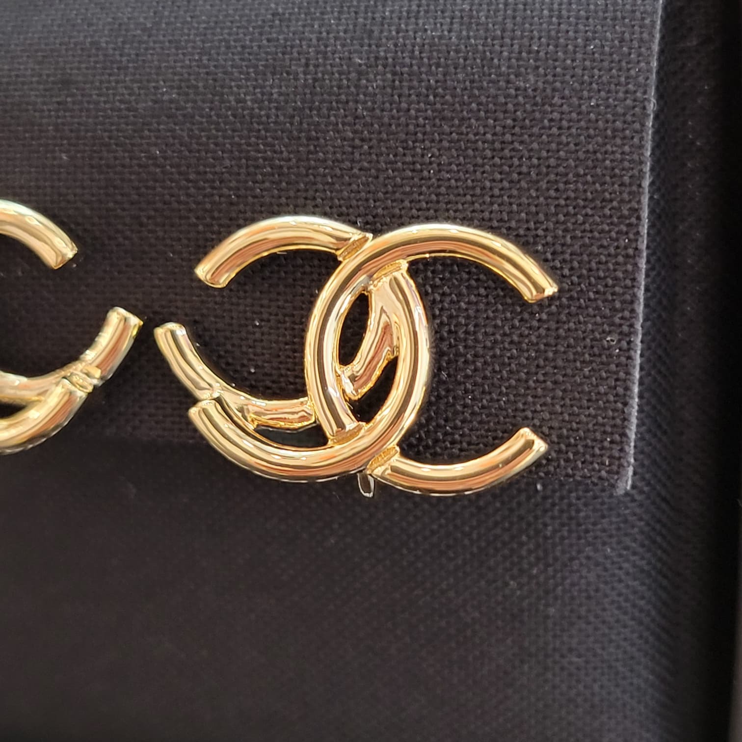 CHANEL ABH926 EARRINGS DOUBLE C GOLD CLIP