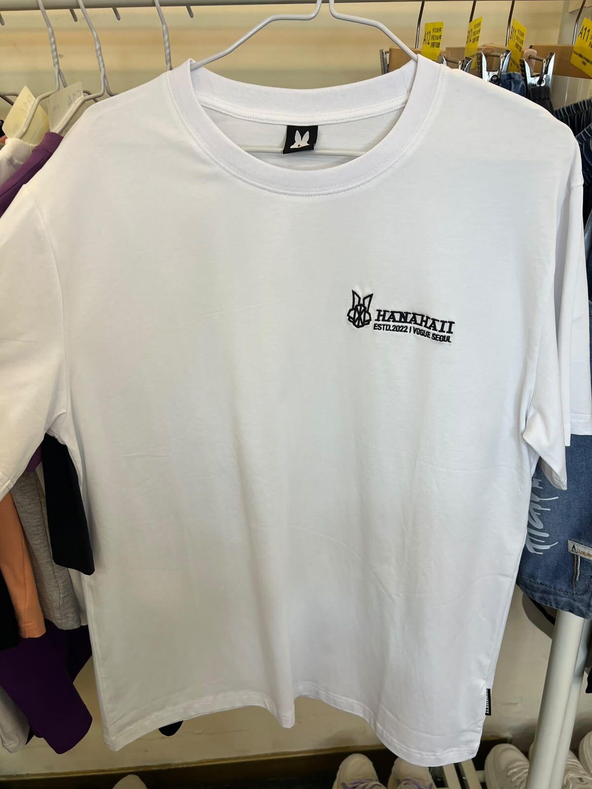 0627HA15-HANAHAII-CLOTH-Hanahaii 2026 新款極簡線條雙兔胸標純棉 T-shirt 短袖 [兩件套黑白各一]（A15）