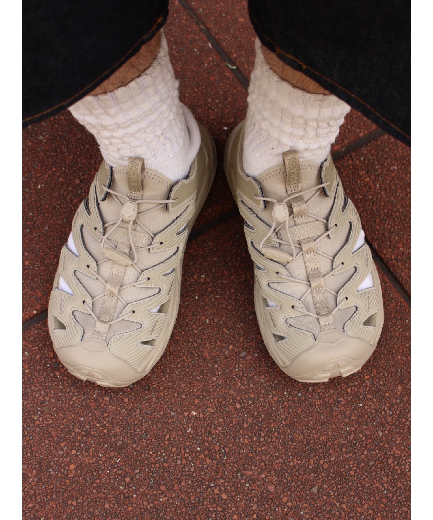 預購┃HOKA ONE ONE Hopara 戶外 機能 涼鞋 米色 沙色 卡其色