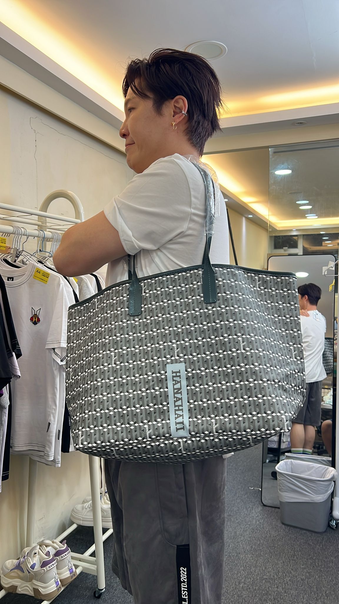 0627HA56-HANAHAII-CLOTH-Hanahaii 2026 新款重工黑白復古老花滿標大容量長型琴譜包- 灰色 59*33.5*20.5cm[2件起 $168/件,同優惠可混款]（A56）