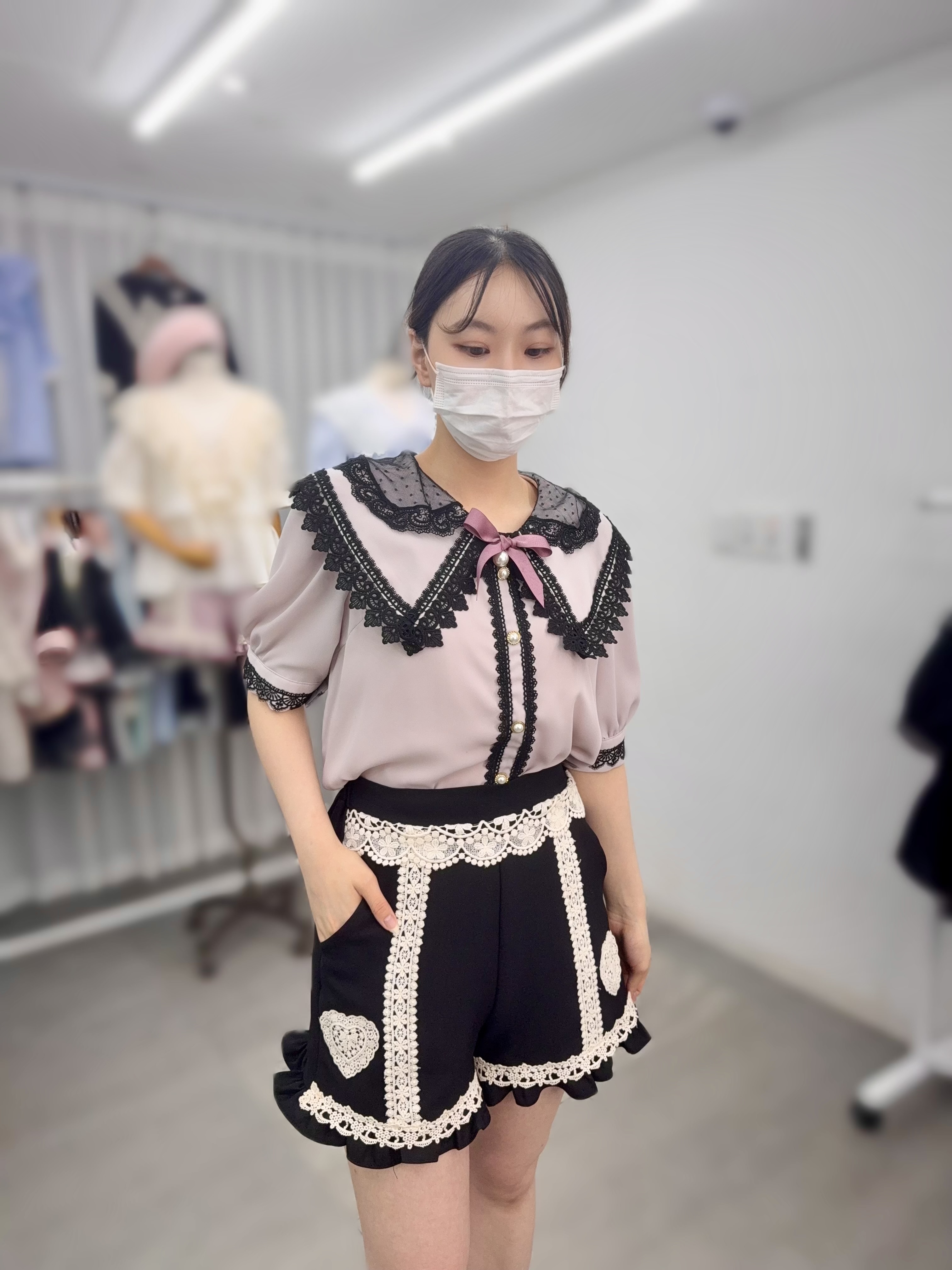 P31 胸42 長26 $469 (一口價)