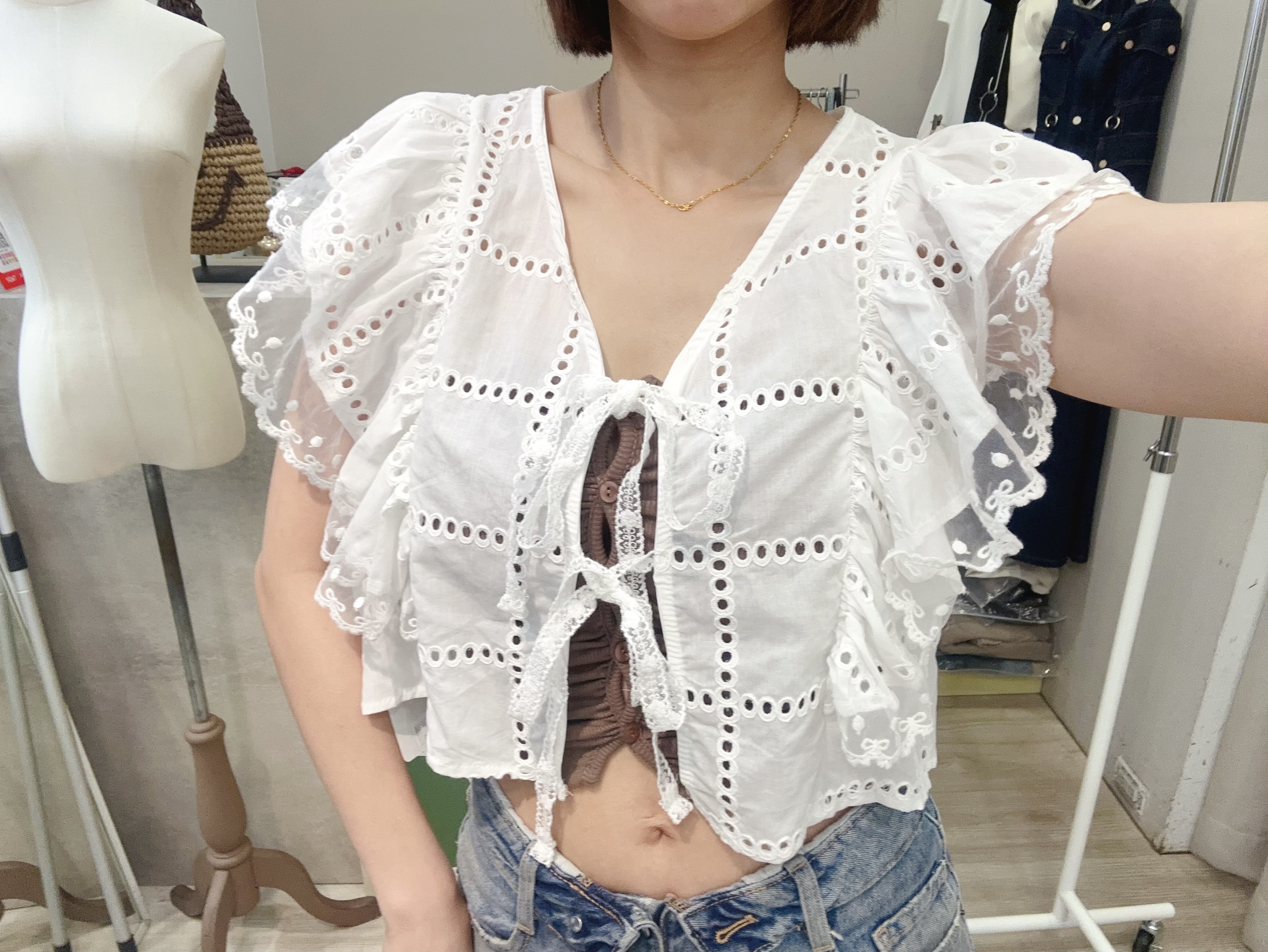 蕾絲袖提花綁帶上衣