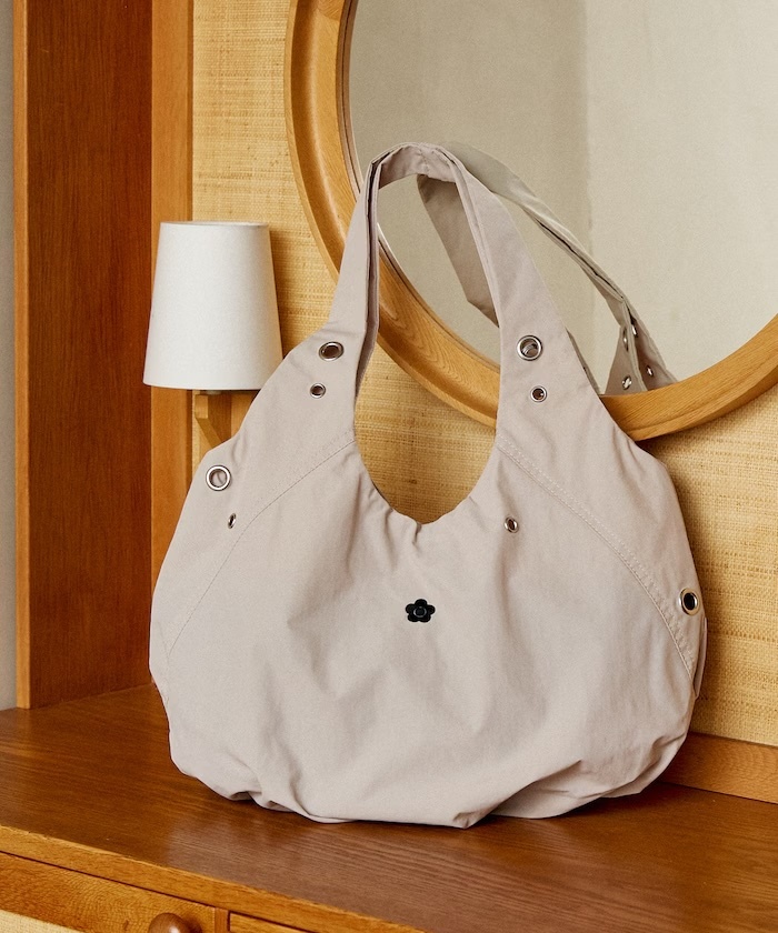 MARY QUANT / Limited products Logo Tote