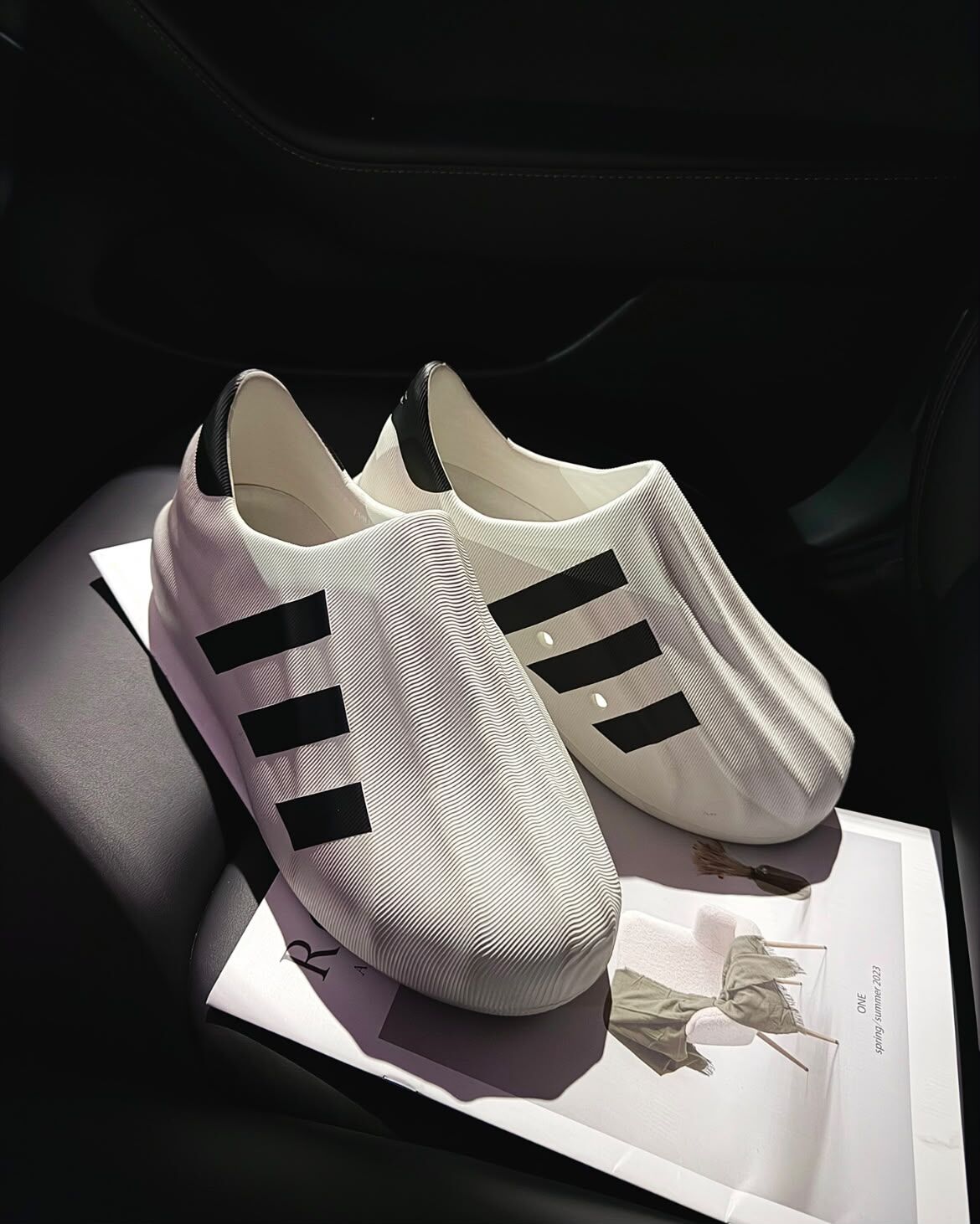 (預訂) Adidas ADIFOM SUPERSTAR - White Black