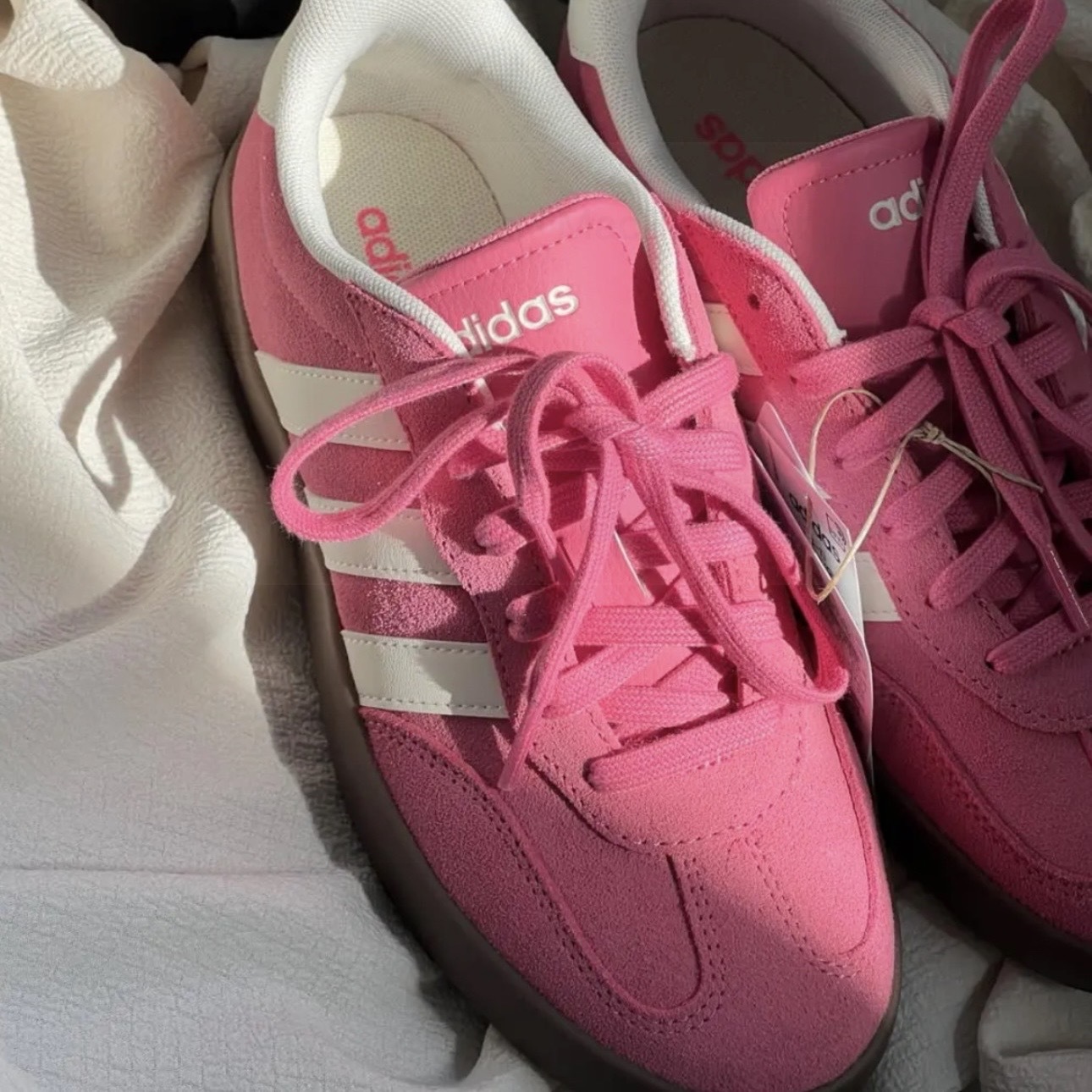 ADIDAS ORIGINALS BARREDA 熊抱哥粉 德訓鞋 休閒 愛迪達 JQ4237