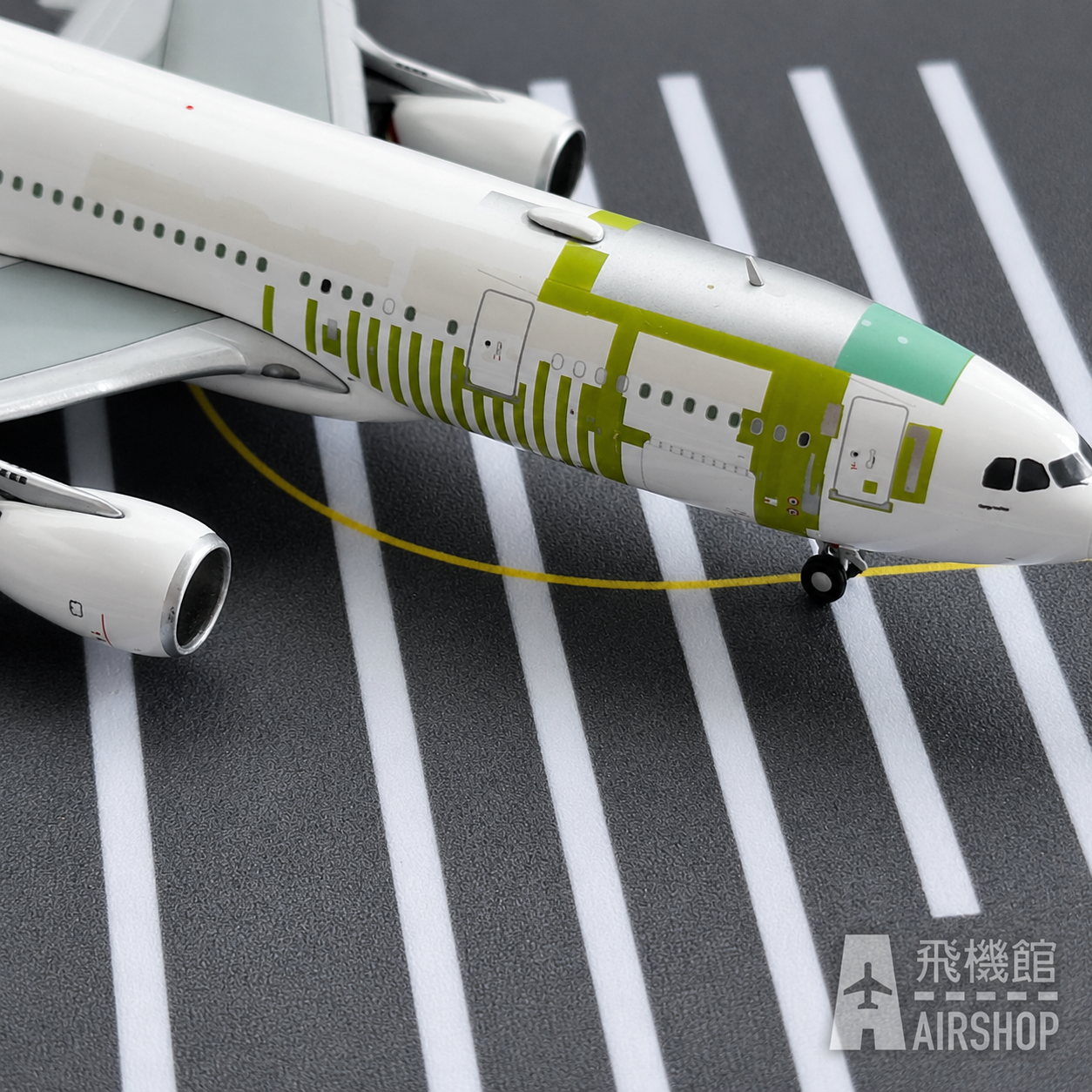 JC wings 1/400 澳洲航空貨運 A330-200P2F VH-EBF 蒙皮塗裝