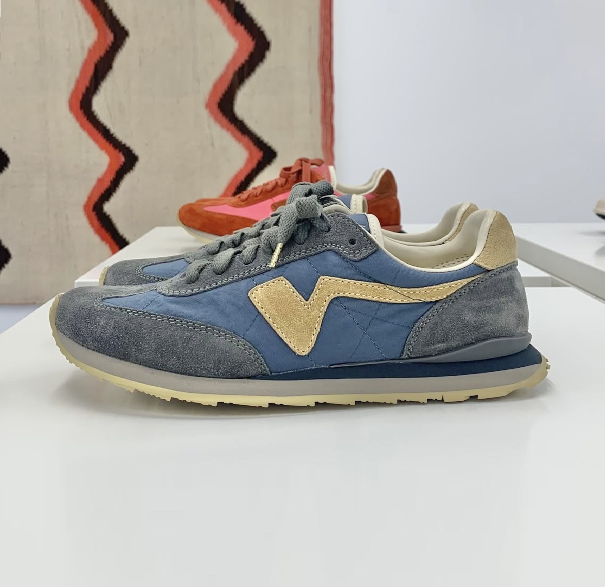 LAST SALE: VISVIM FKT RUNNER - BLUE SIZE 12 IN STOCK NOW (現貨發售中)