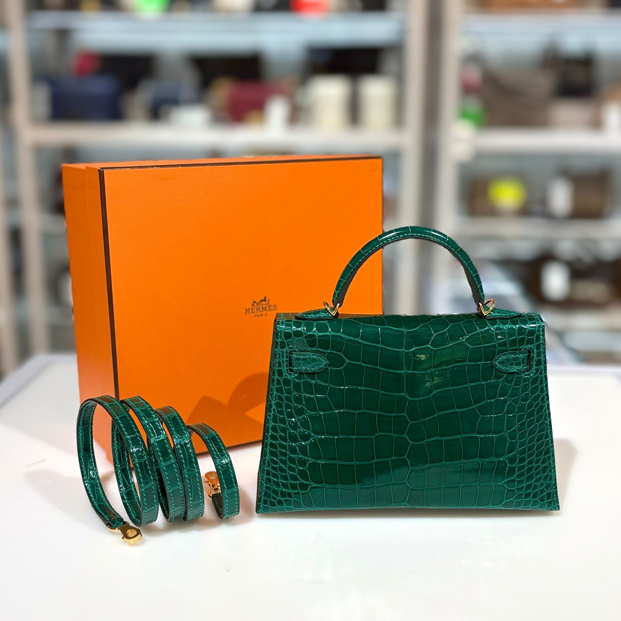 全新HERMES MINI KELLY 二代C刻 翡翠綠鱷魚皮 6Q GHW #MK2 #BRAND NEW #香榭站正品