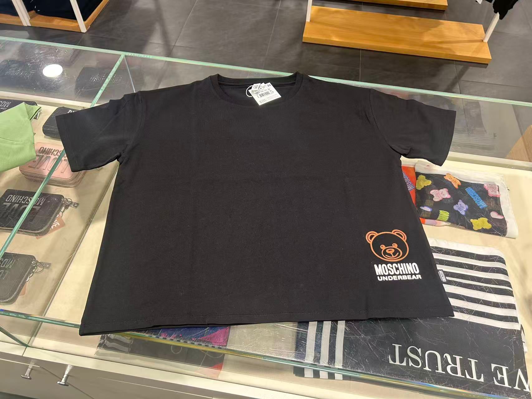 LYS01996 MOSCHINO Underbear 側邊小熊 Logo Tee 女款