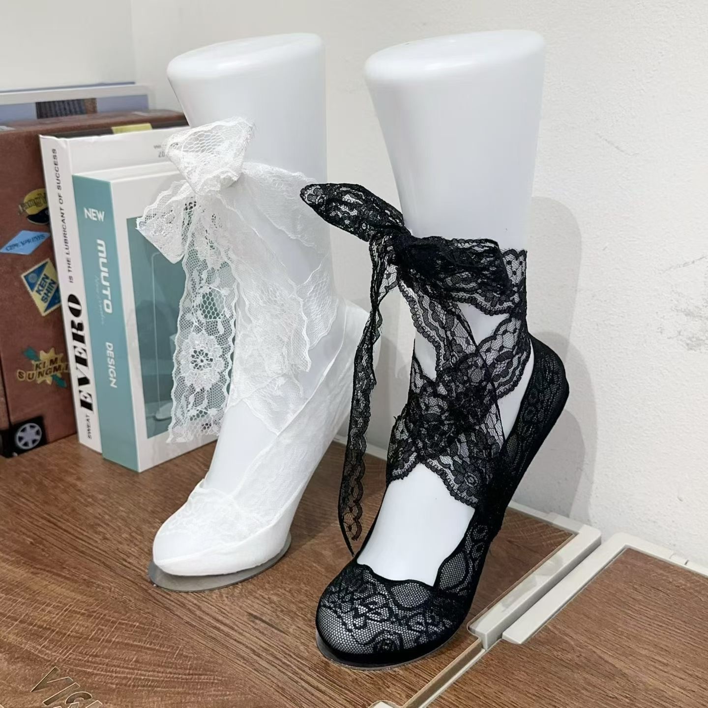 蕾絲綁帶隱形襪