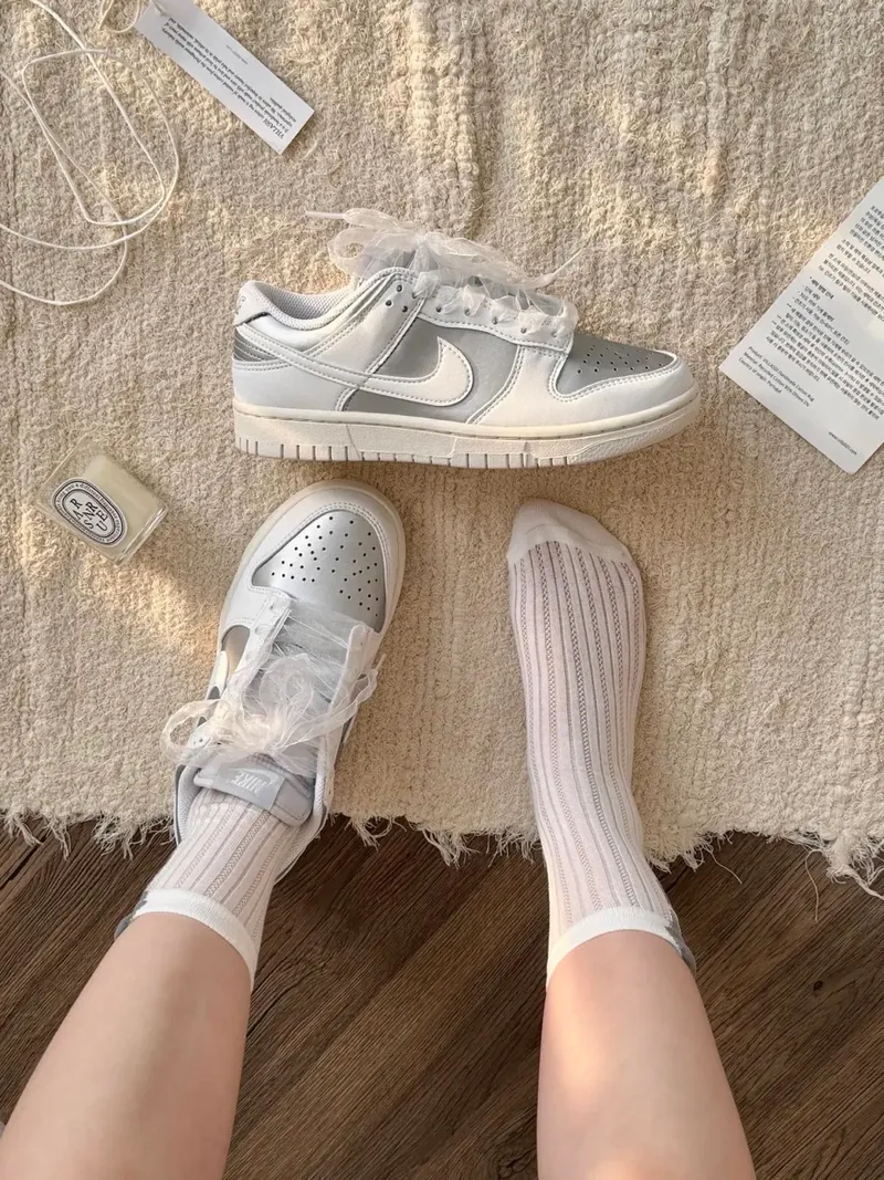 NIKE WMS DUNK LOW NEXT NATURE 奶油白銀 蕾絲紡紗鞋帶 芭蕾風 IVE同款 張員瑛 Leeseo Gaeul 金秋天
