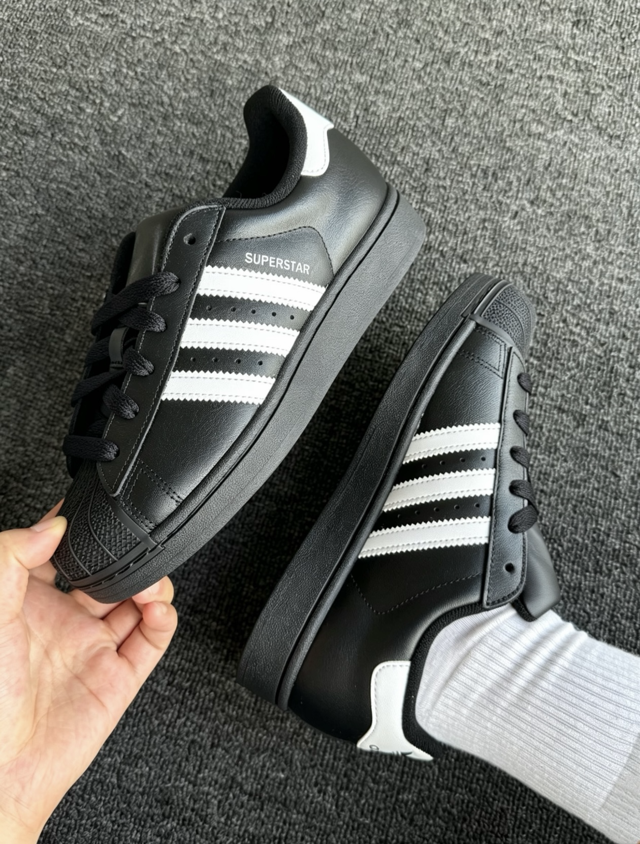 Adidas Superstar 2.0 貝殼頭 皮革 三葉草 黑白配色