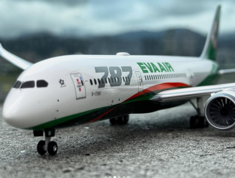 Hogan wings 1/200 長榮航空 波音787-9 B-17881 787大字聯名彩繪 扁盒版