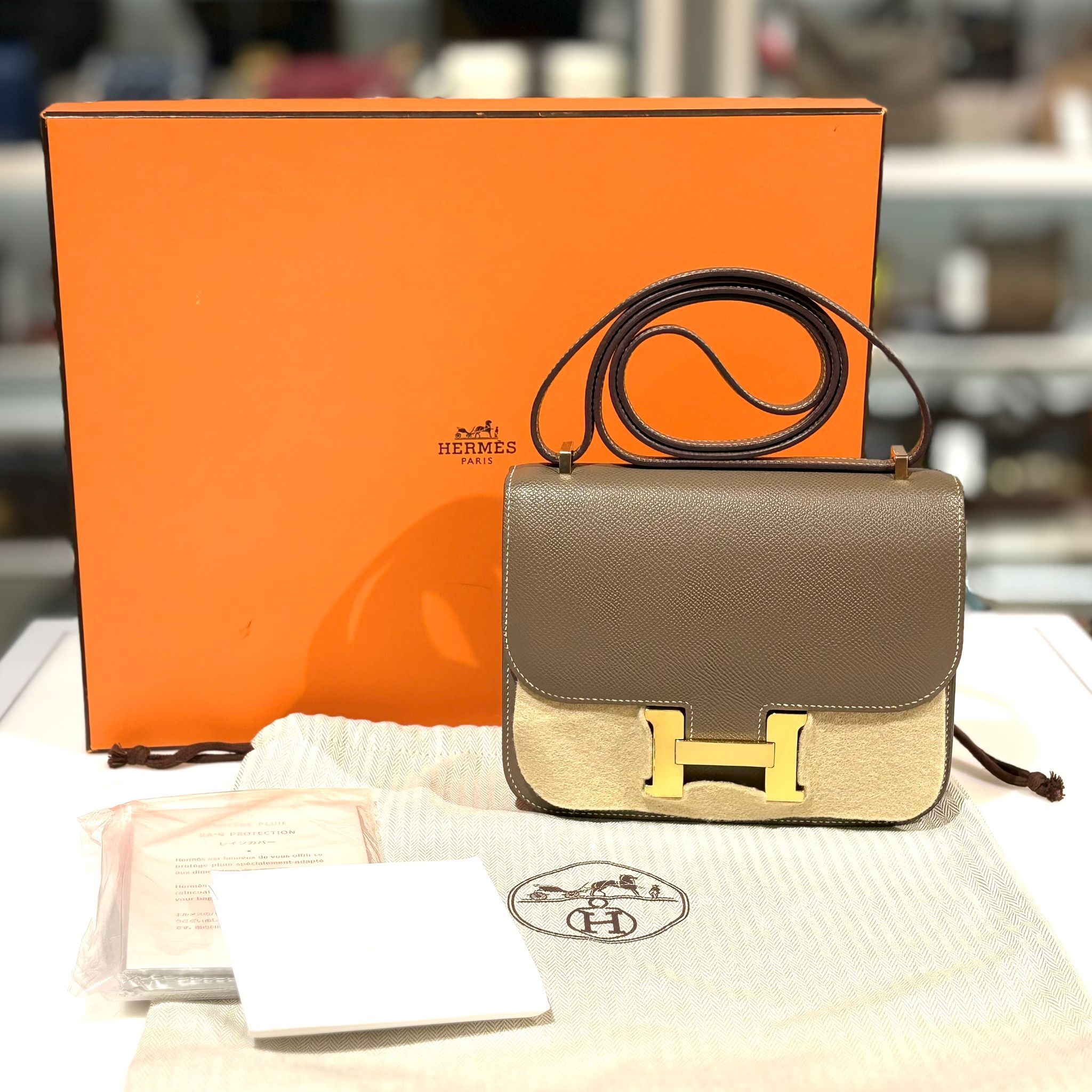 99.9%NEW二手MINI CONSTANCE, U 大象灰金扣EPSOM皮, C19 , 迷你康康包 #香榭站正品