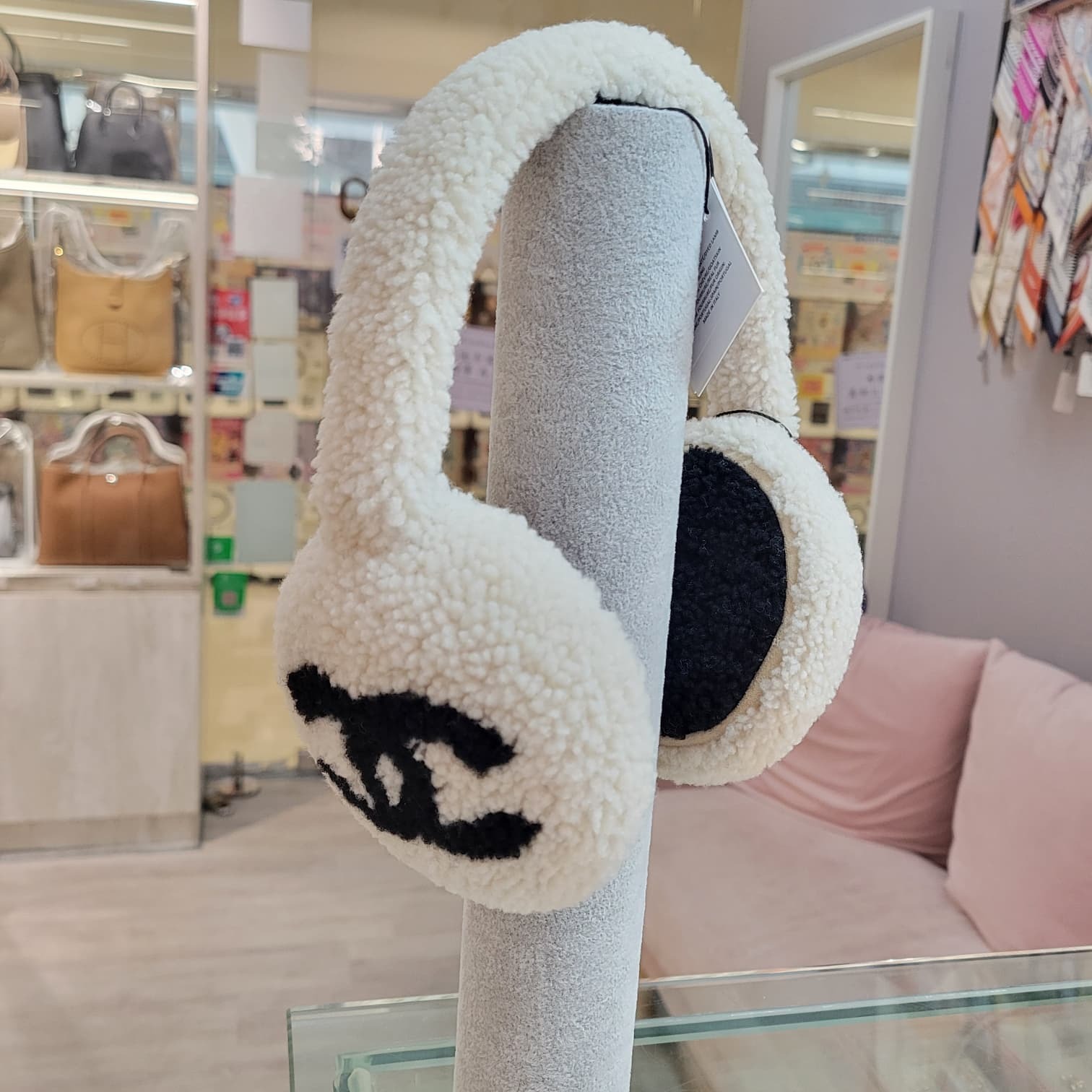 CHANEL AAB262 HEADWEAR WHITE/BLACK (EARMUFF)耳罩