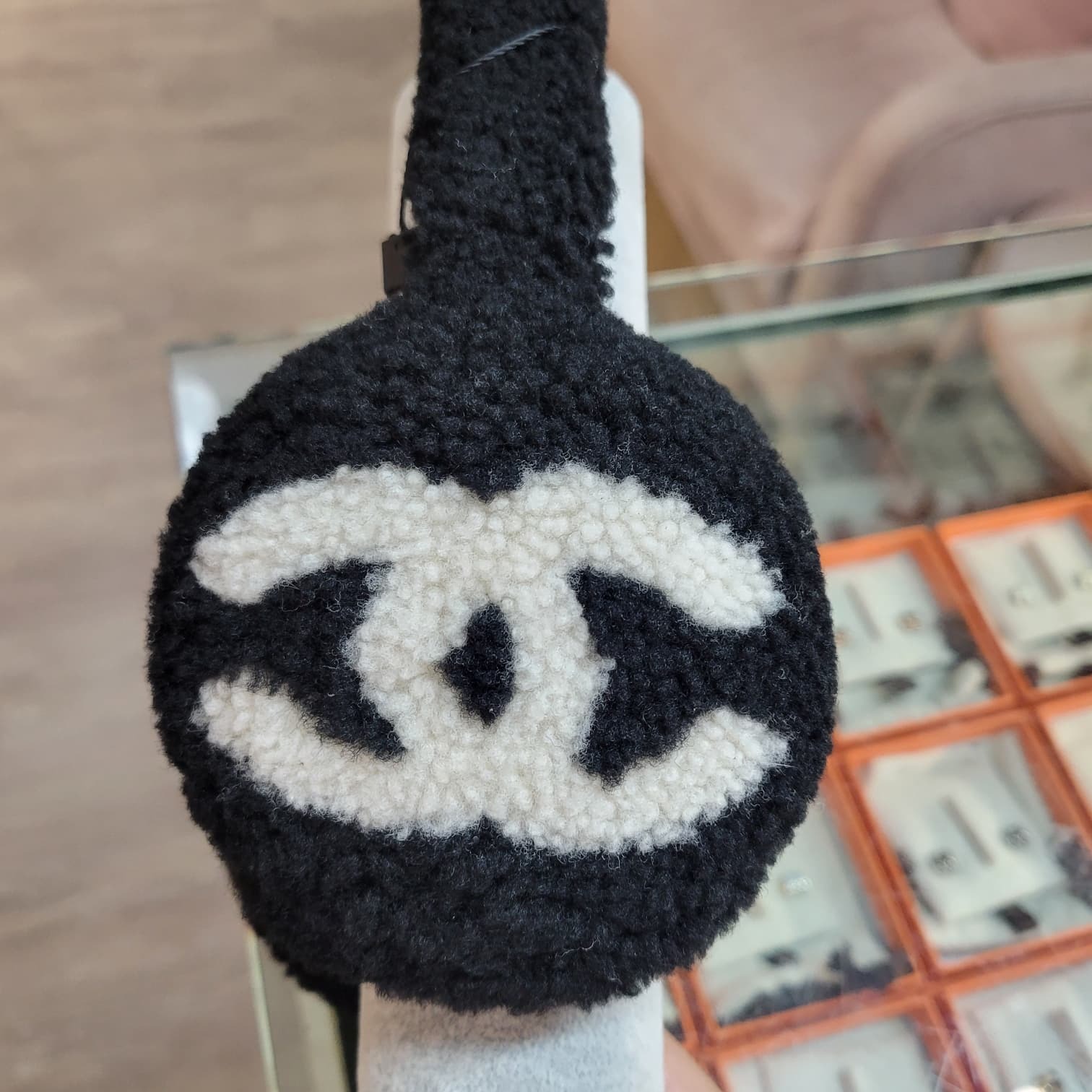 CHANEL AAB262 HEADWEAR BLACK/WHITE (EARMUFF) 耳罩