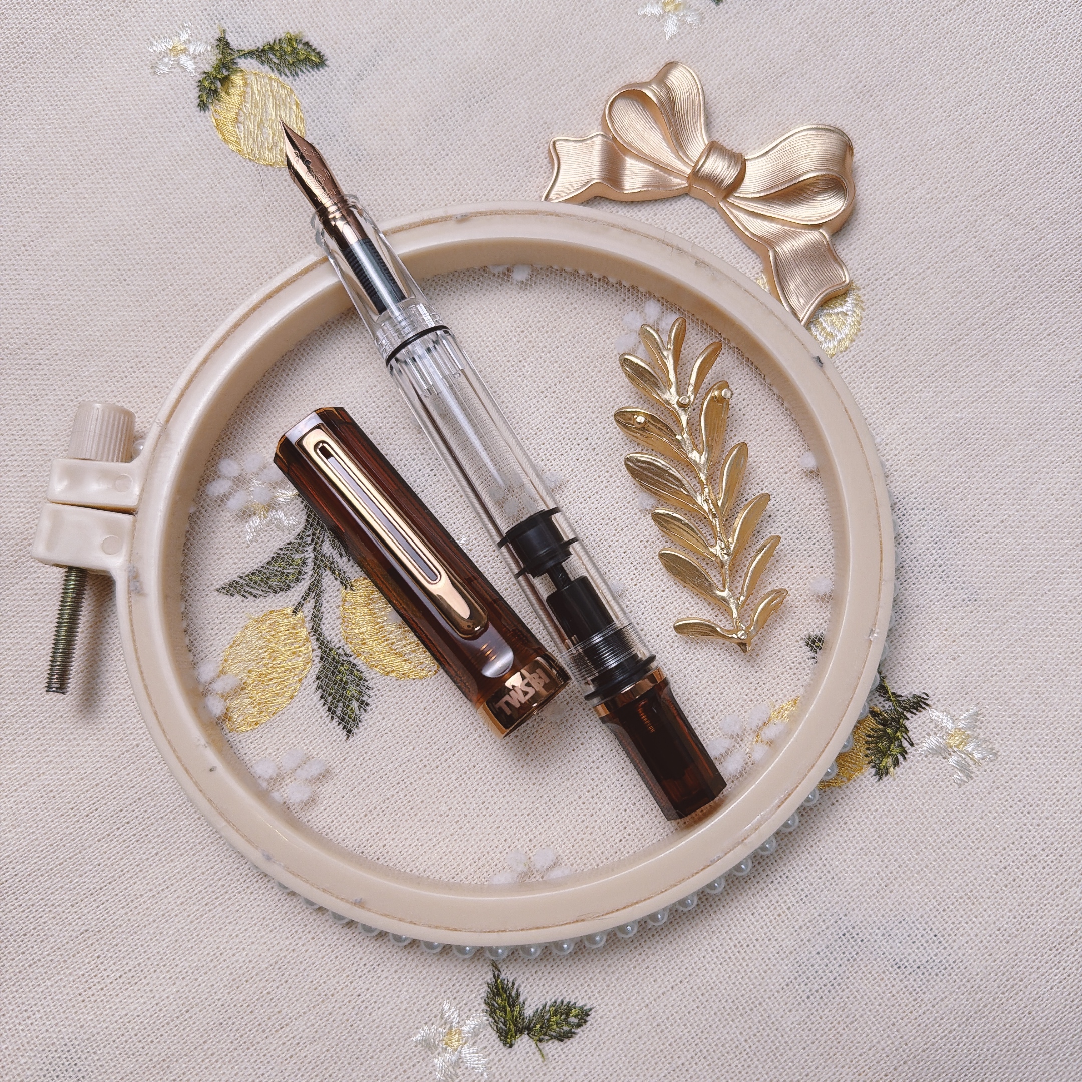 三文堂 TWSBI｜ECO 活塞鋼筆（沙棕色 & 古銅）