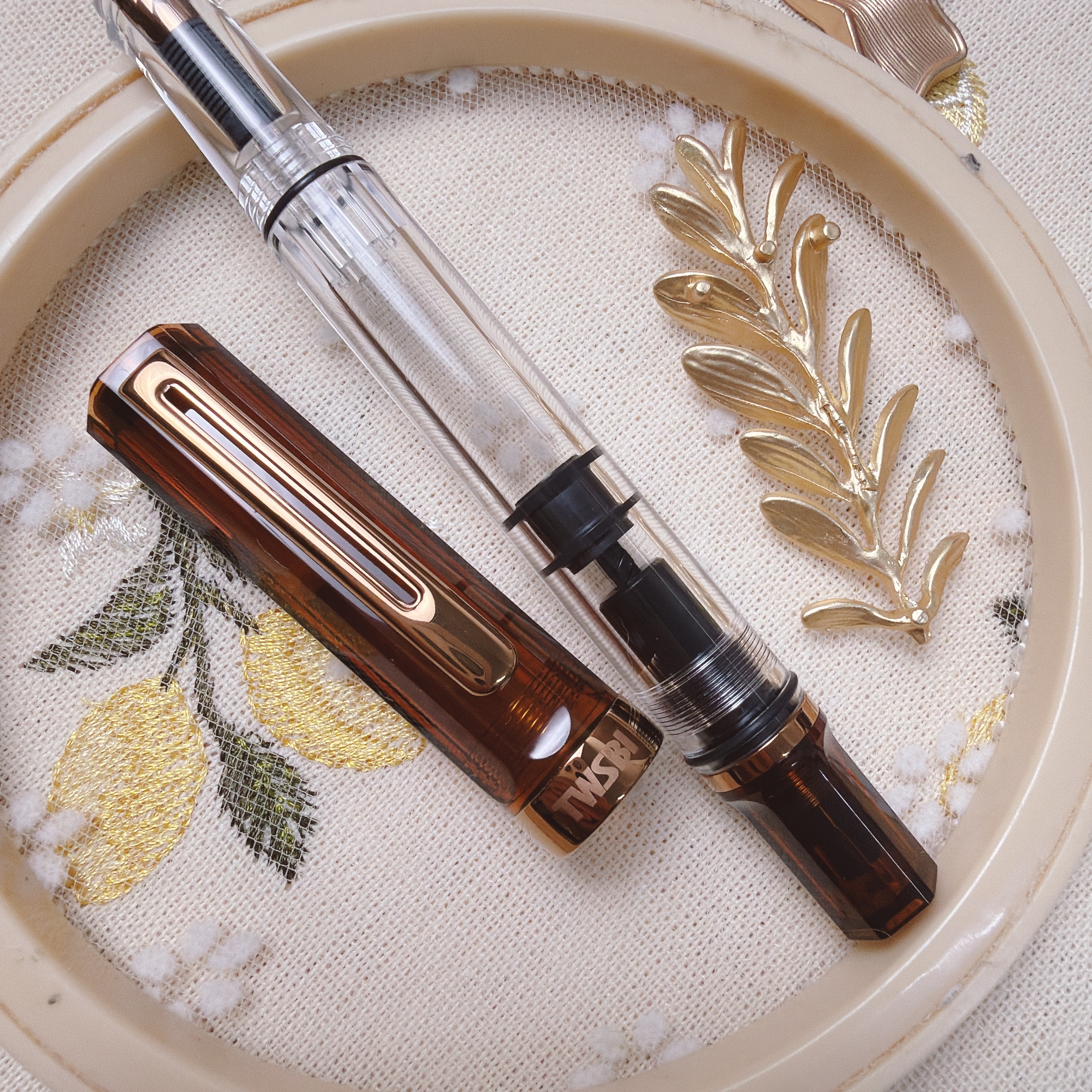 三文堂 TWSBI｜ECO 活塞鋼筆（沙棕色 & 古銅）