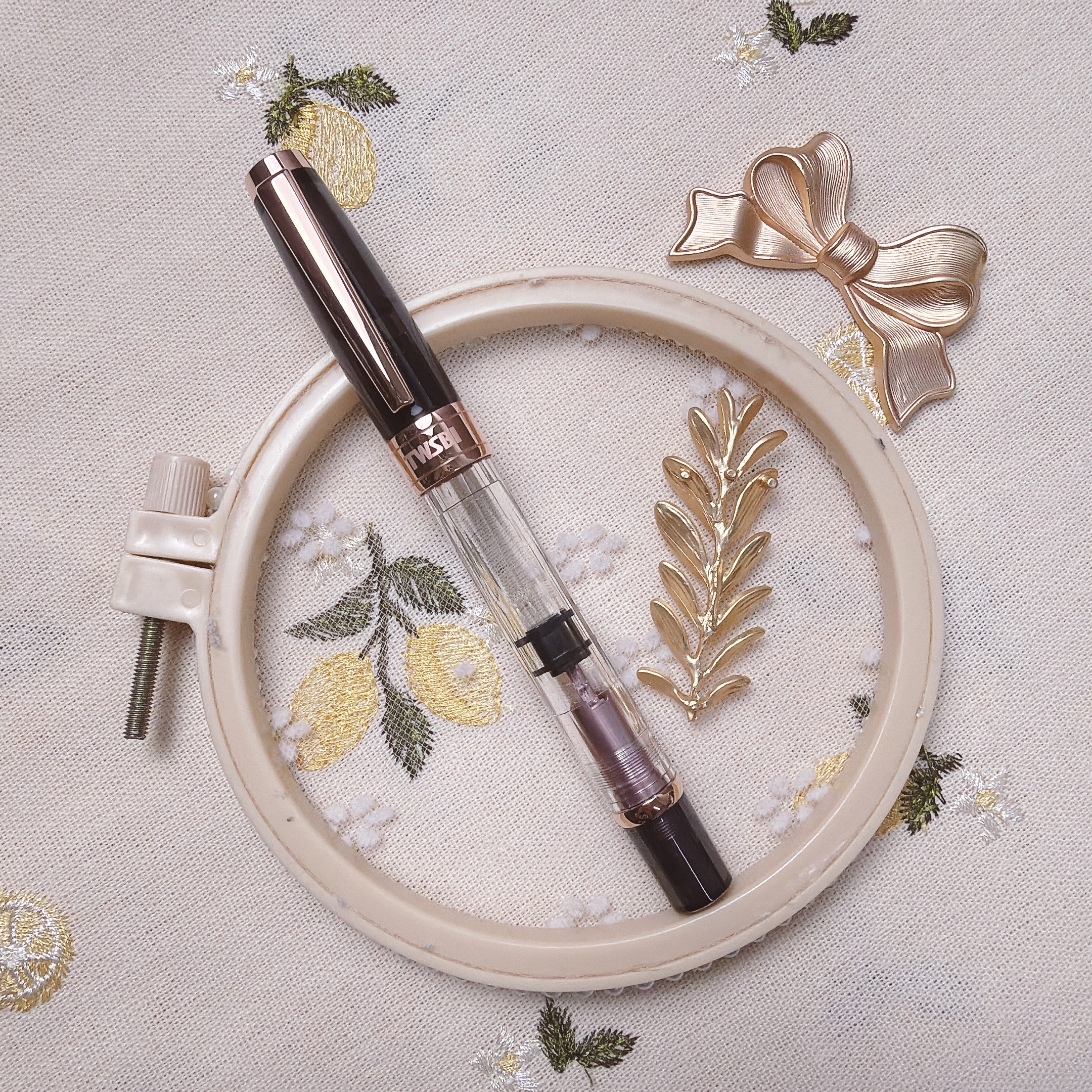 三文堂 TWSBI｜鑽石 580 透黑玫瑰金 活塞鋼筆