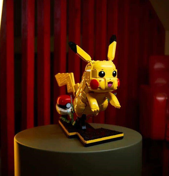 Pokemon Pikachu and Poké Ball Building Set Fit Lego NO BOX NA008