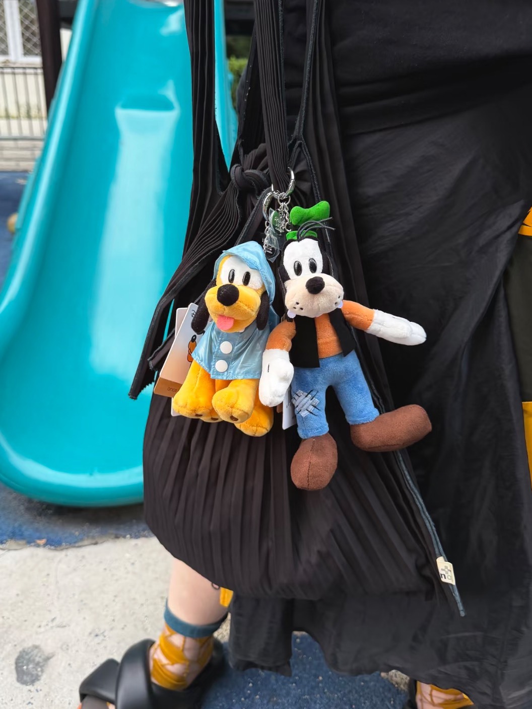 正版授權 DISNEY 迪士尼 高飛 布魯托 雨衣 掛件 毛絨 公仔