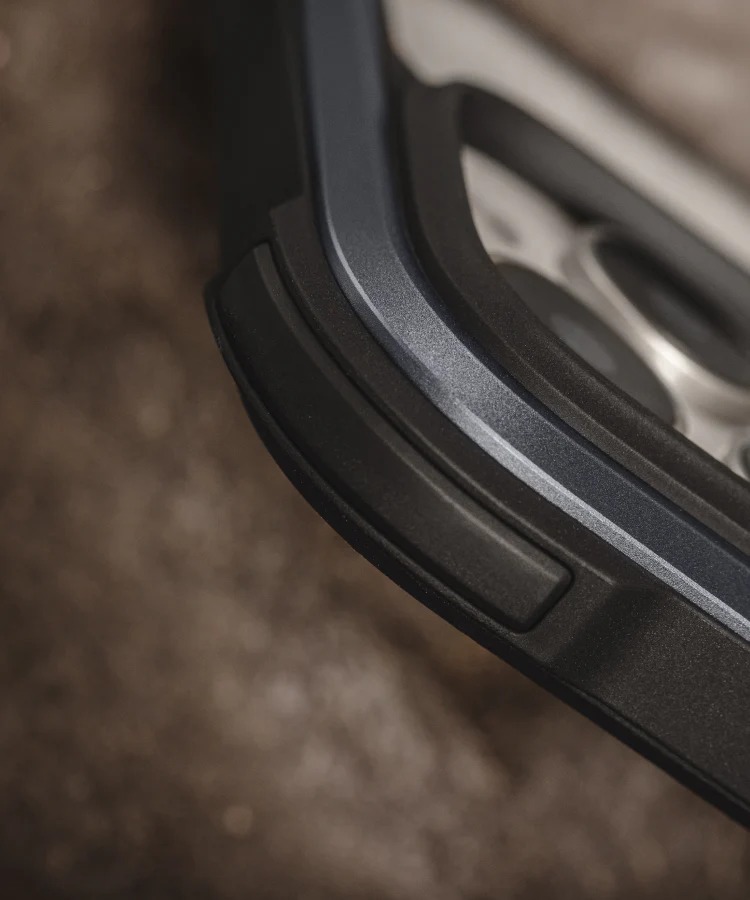 Odyssey M MagSafe 磁吸生活情境