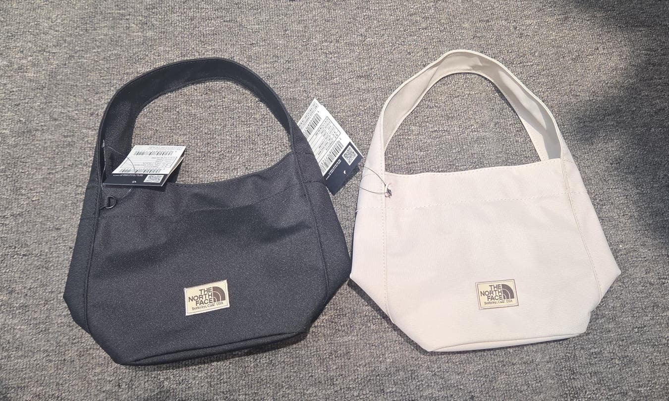 BY012 The North Face 輕量餃子包 22x17cm