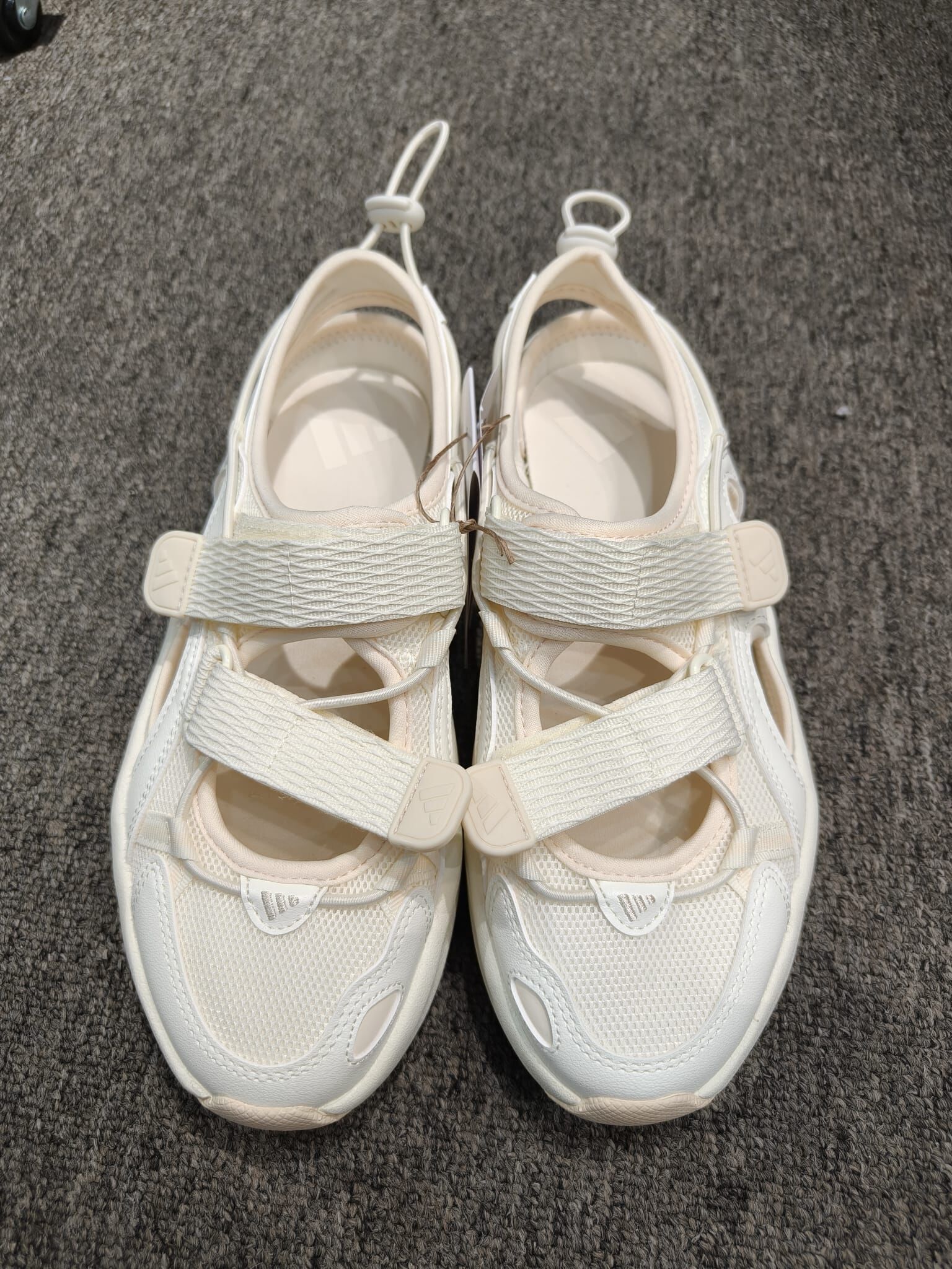 BY035 ADIDAS 奶白色網眼魔鬼氈厚底涼鞋