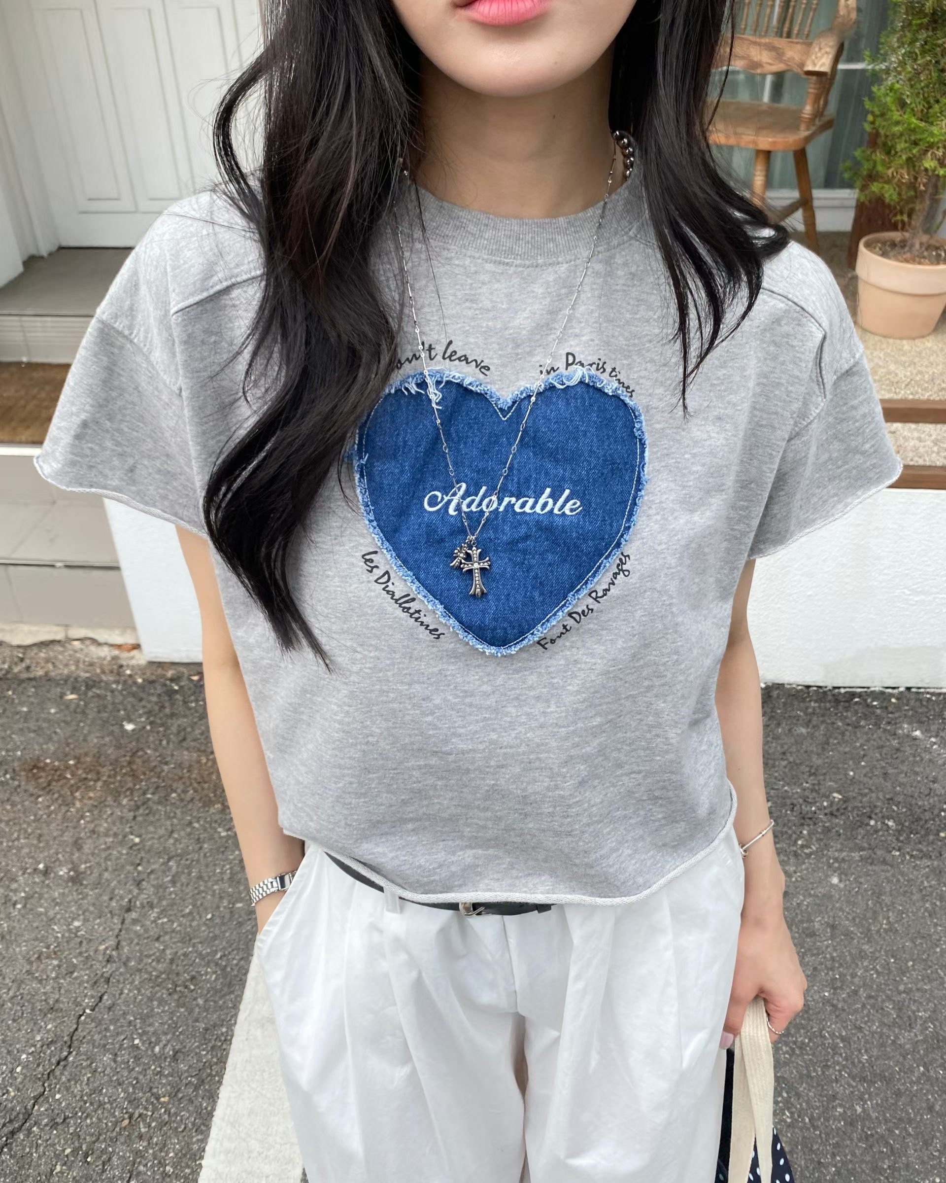 牛仔愛心貼布T