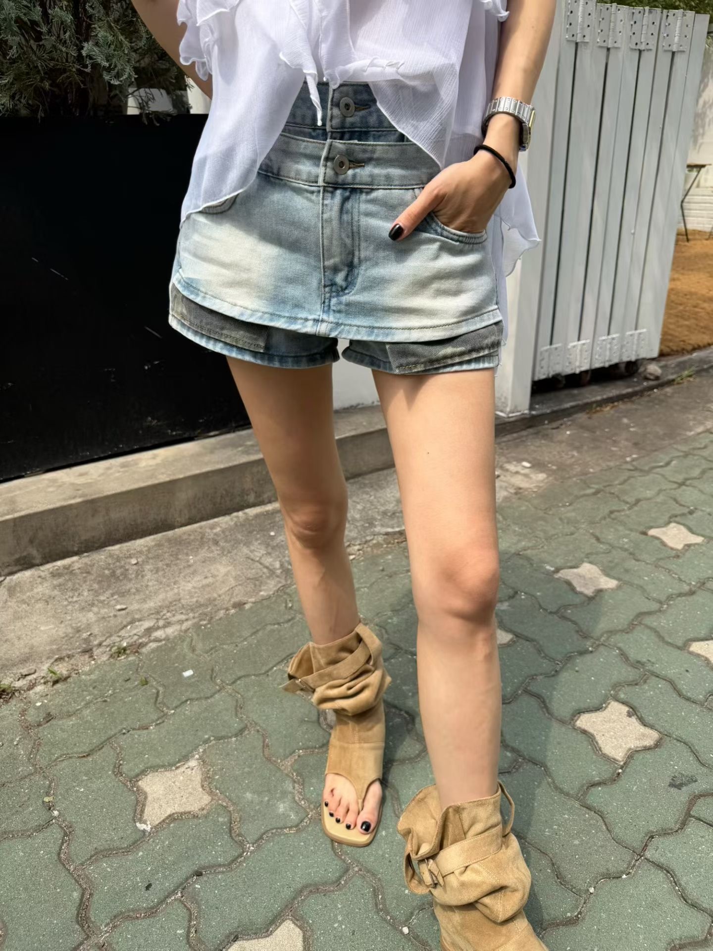雙層褲頭露口袋牛仔短褲