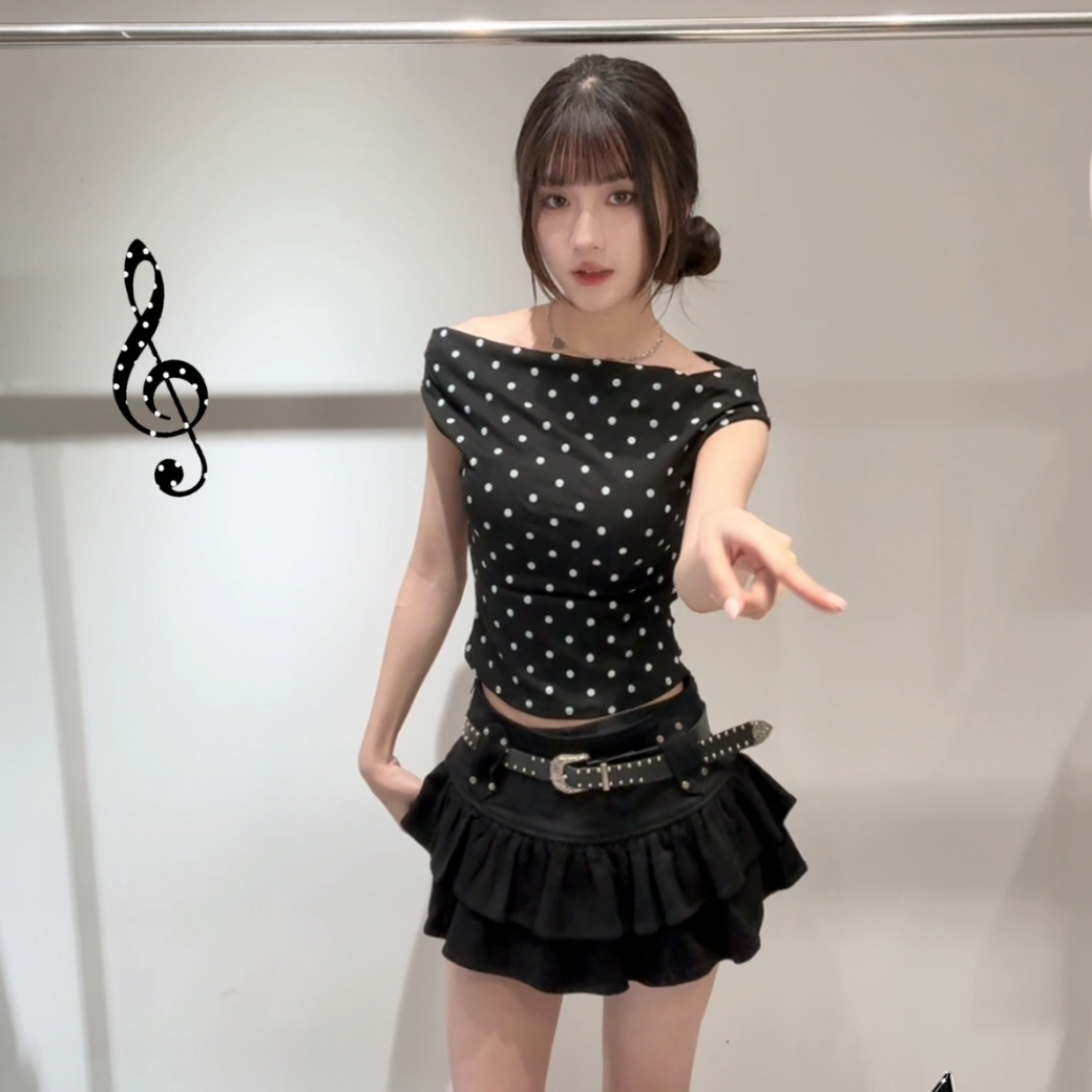 【法式波點】DOMISS垂墜領顯瘦上衣  一穿就有女主角感 (現+預)