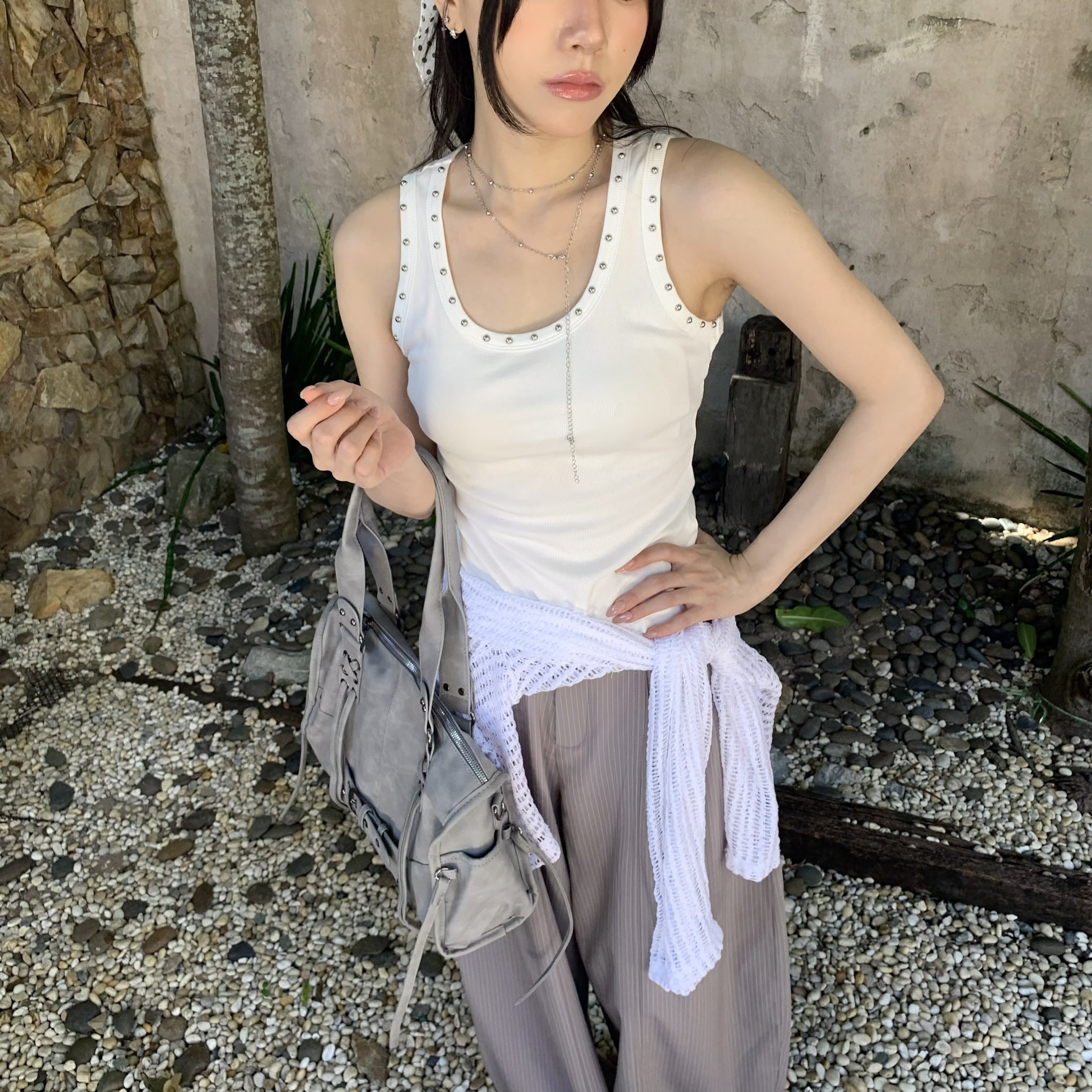 ISA_低調個性辣! 細節鉚釘羅紋針織背心_65012