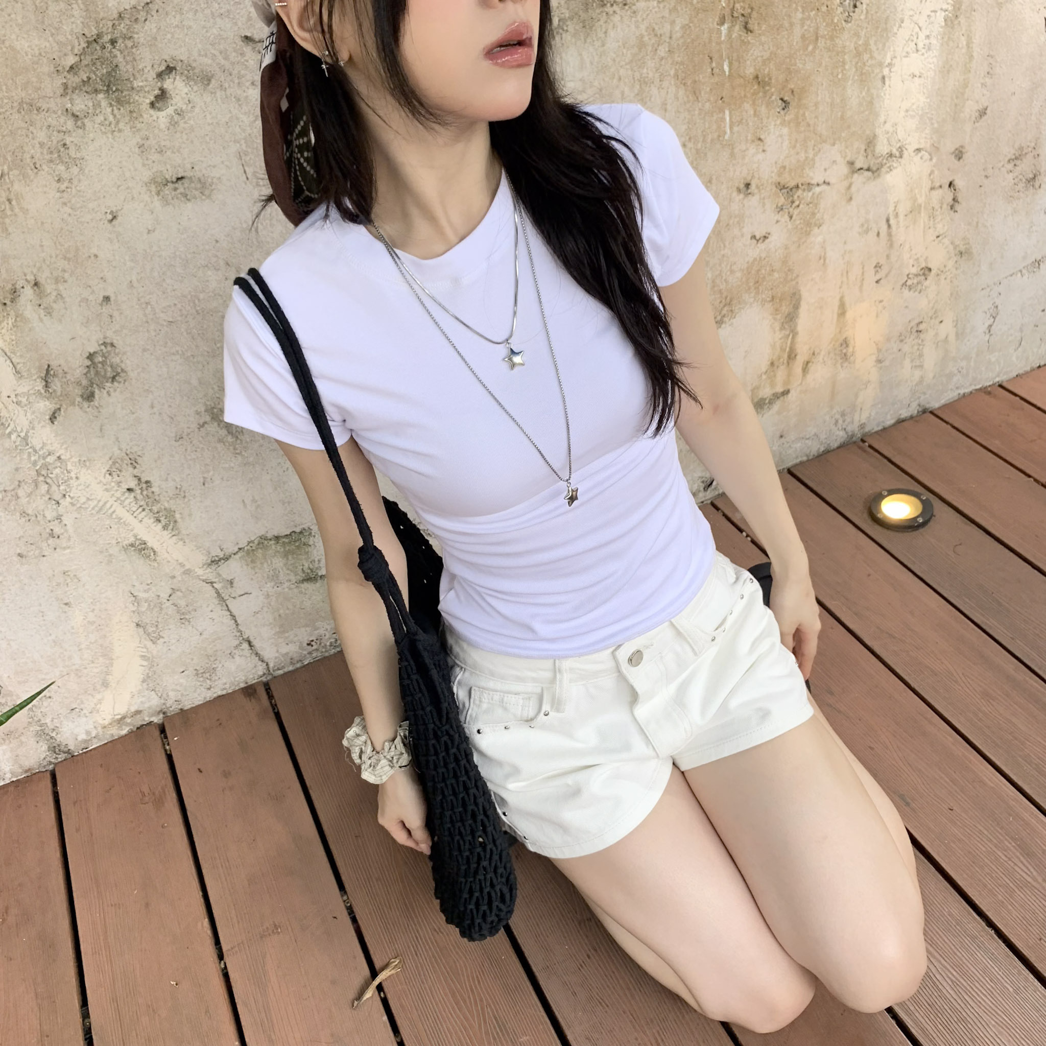 ISA_日常但心機 一秒展腰線!正肩修身短tee_65017