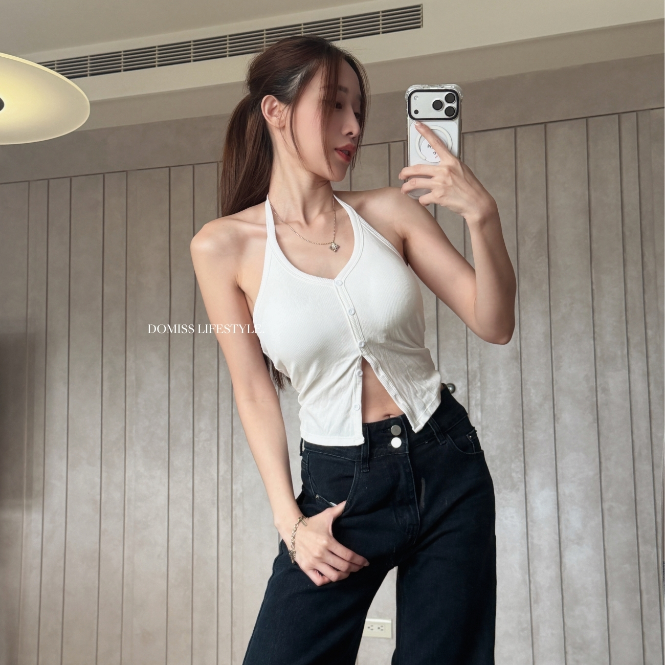 【Jennie掛脖背心】DOMISS顯瘦排扣掛脖Bra Top 小性感剛剛好 (現貨)