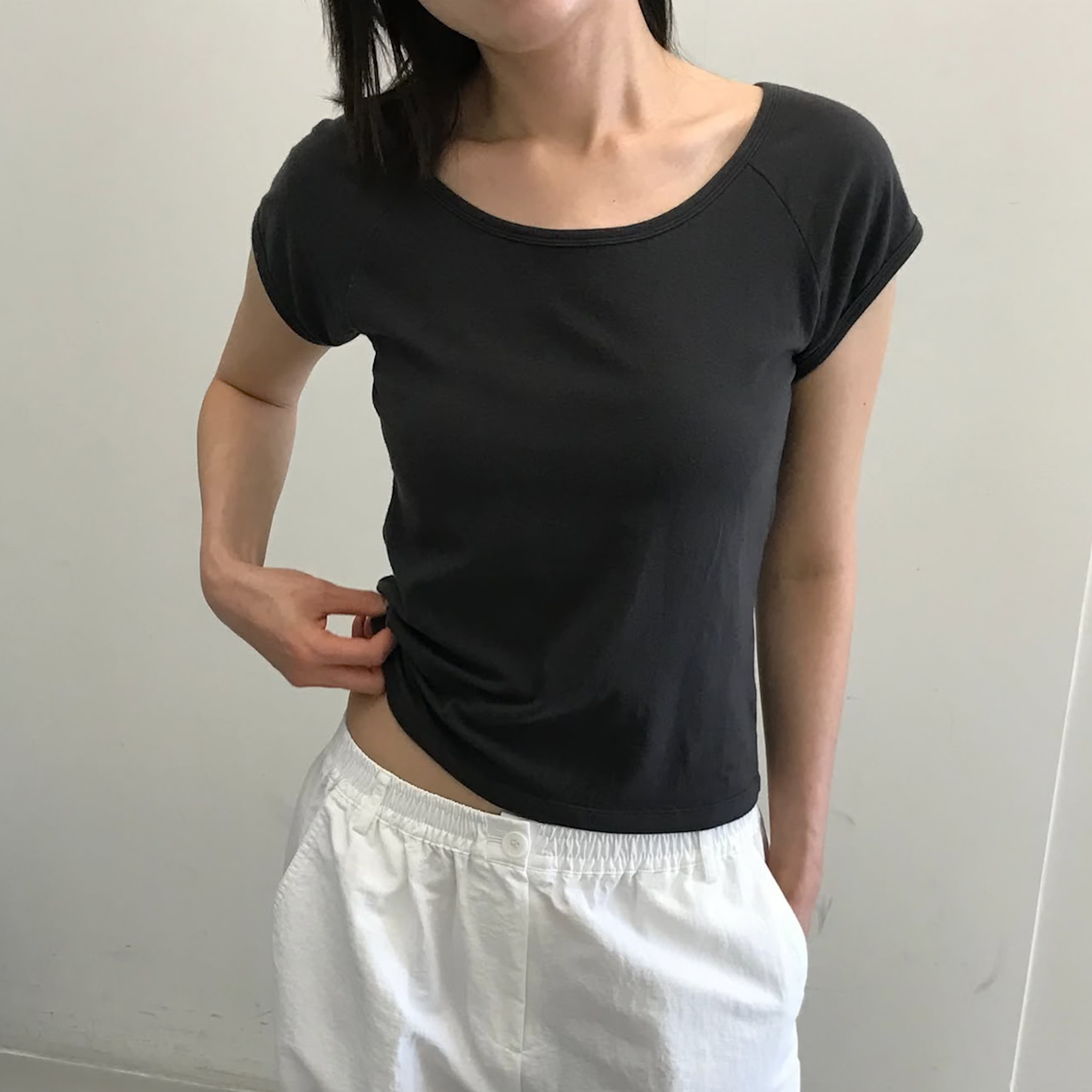 AU21推!低領小飛袖T(白/黃/藍/墨/紅)