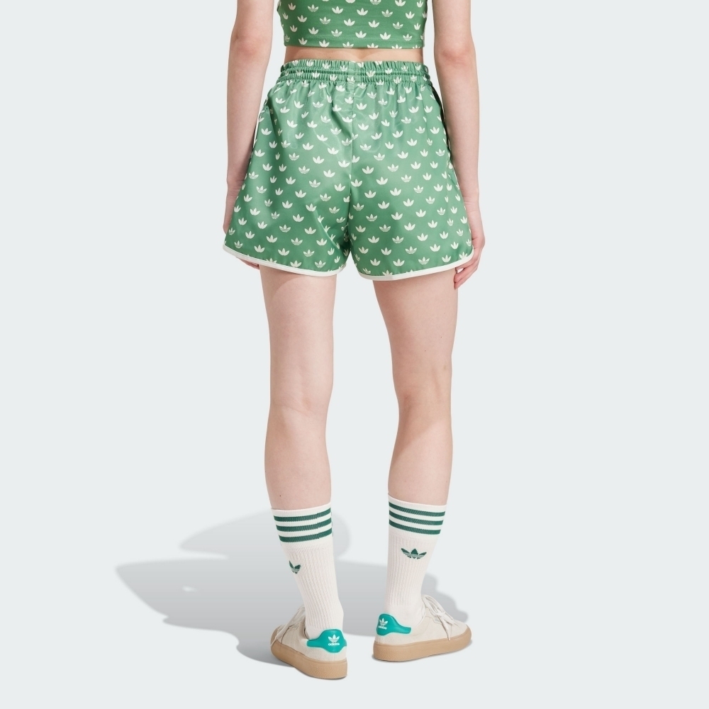 ADIDAS 短褲 MONO 3S SHORTS 綠色 滿版 三葉草 緞面短褲 女 IX0931