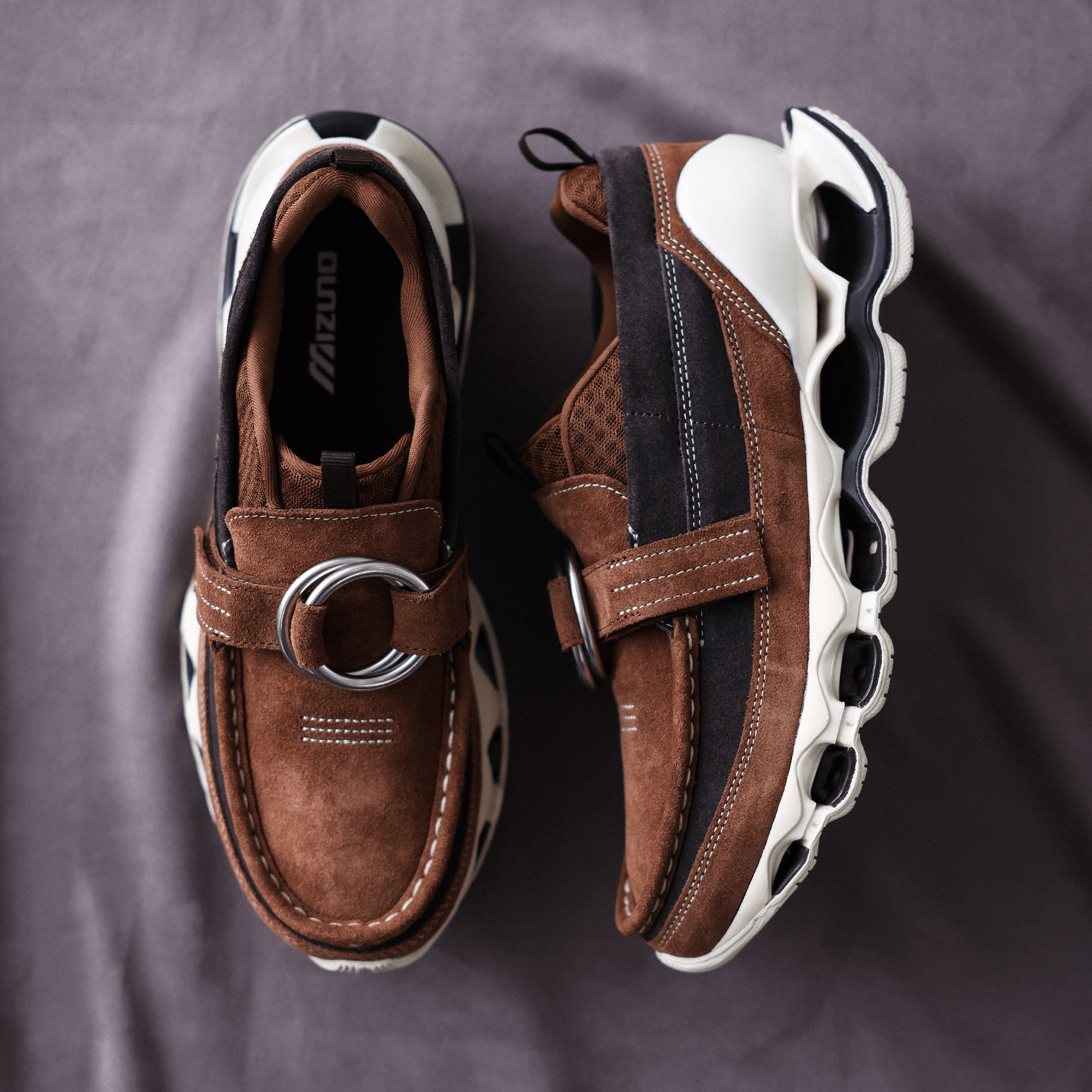 Mizuno｜WAVE PROPHECY RING MOC SETSUMASA KOBAYASHI "Brown × Off-White"