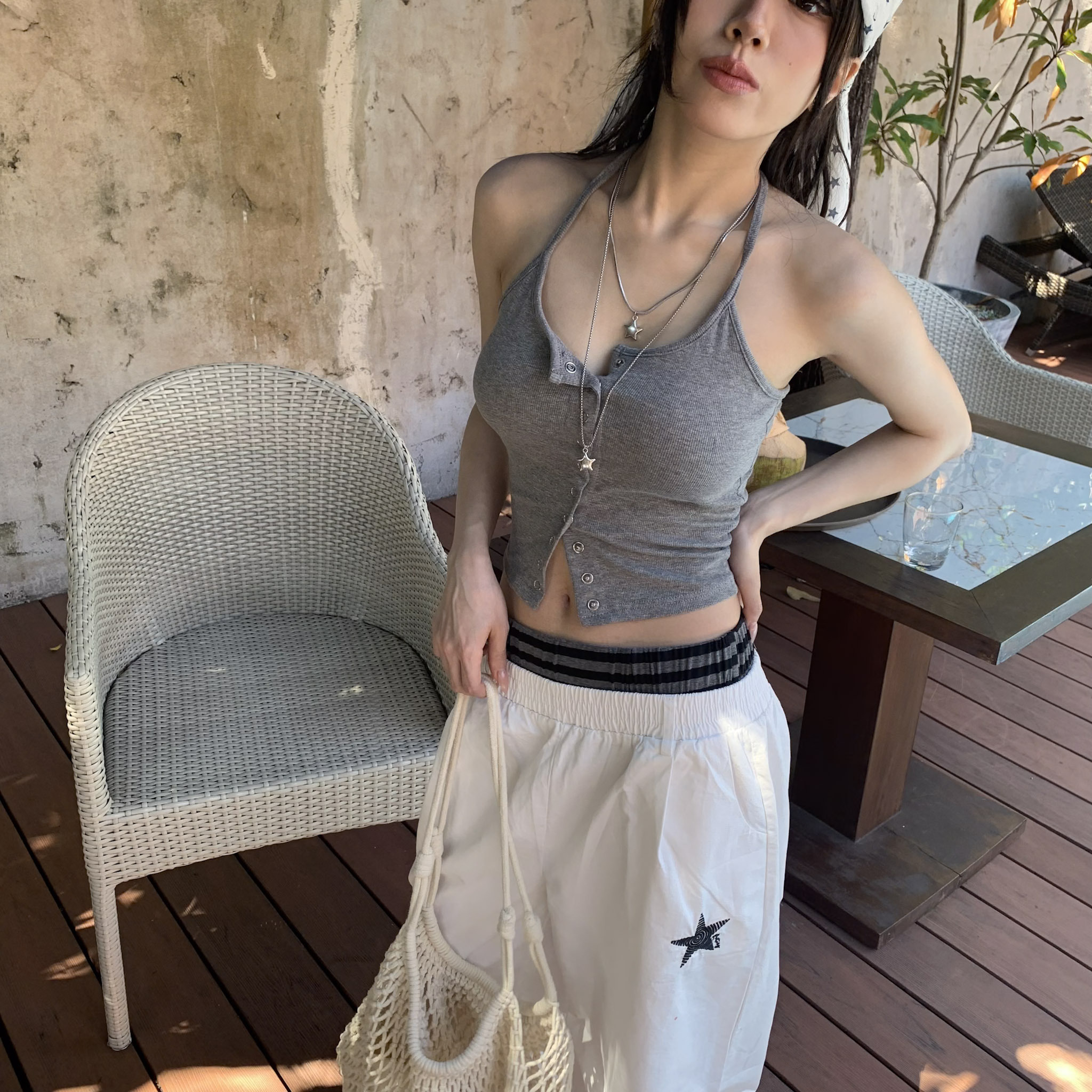 ISA_【ISA MADE】你的小蠻腰女友 繞脖排釦bra top_65131