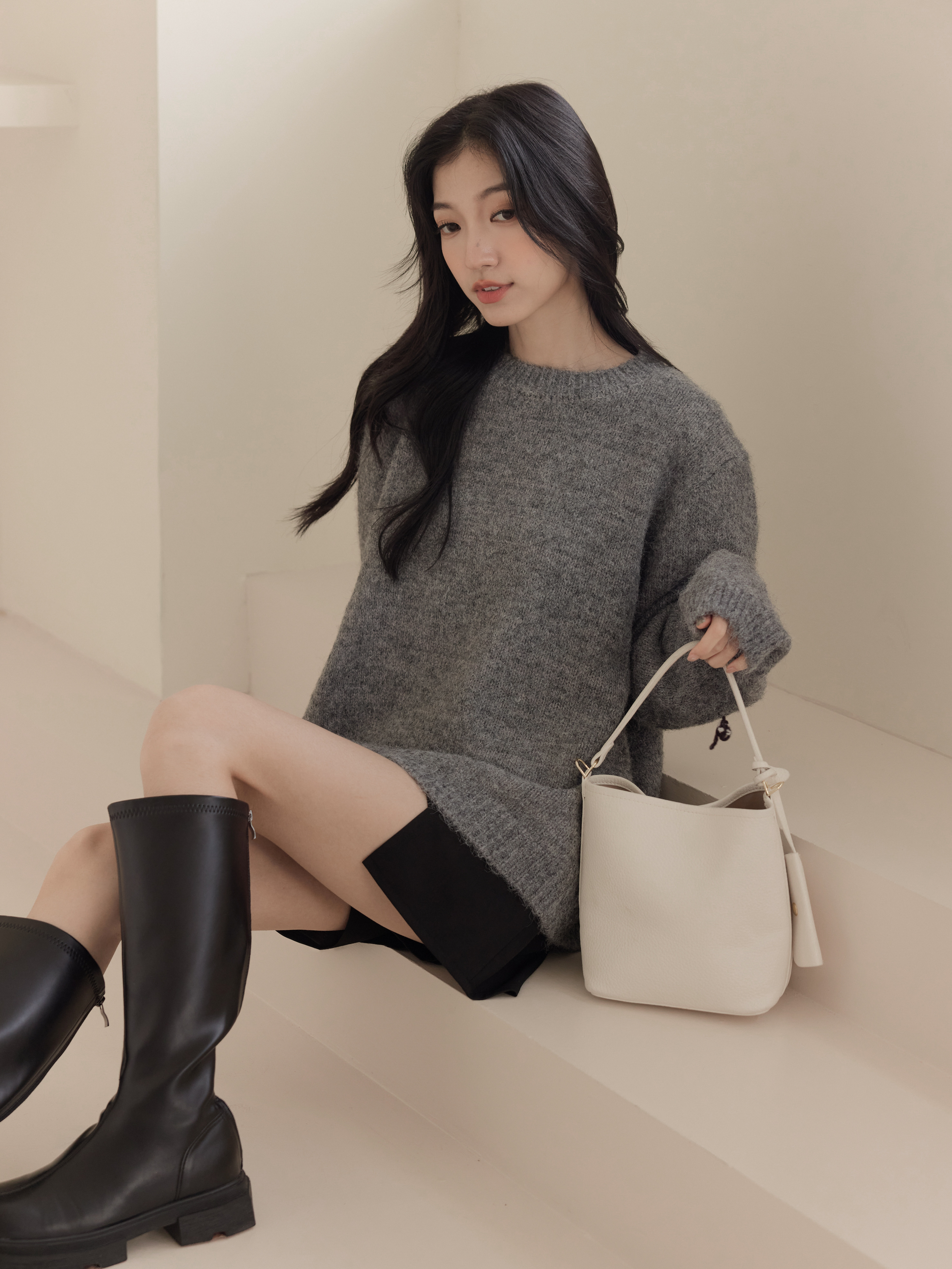 リブ縁 暖かいロングニット – 帽子付き