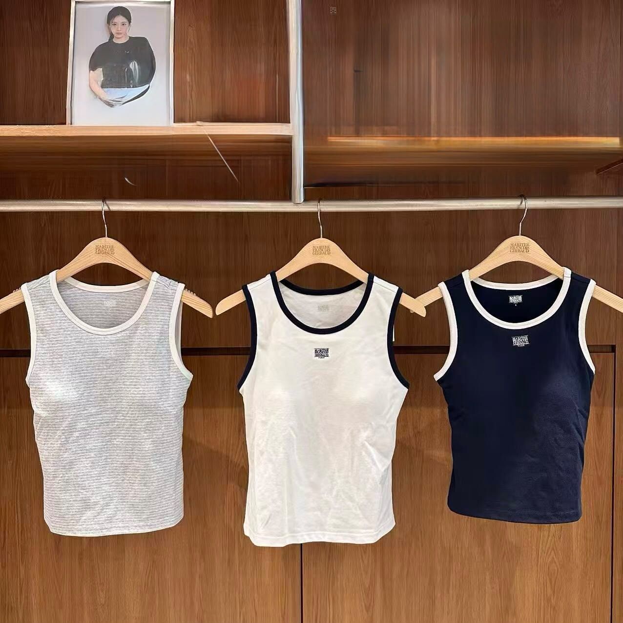 MARITHE FRANCOIS GIRBAUD (MFG)｜連胸墊 MFG46UUT103 UNDERWEAR W CLASSIC LOGO RINGER TANK BRA TOP [3 colors]