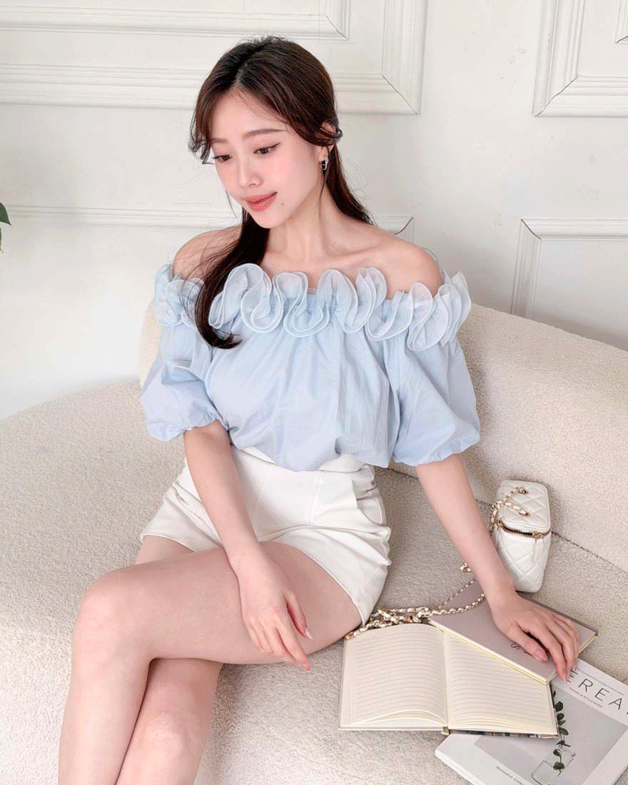 LINA LINA輕甜高貴純色立體網紗花邊上衣-優雅藍